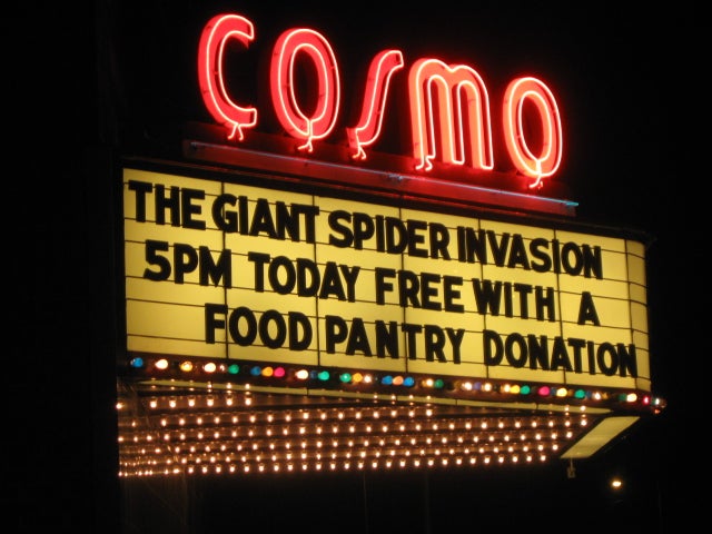 Retro Theater Shows Cult Classic For Holiday Food Drive