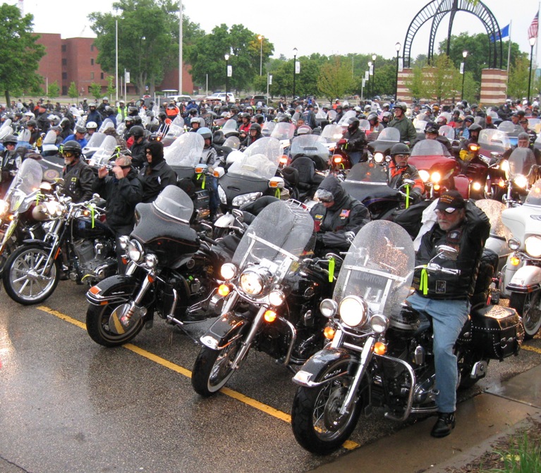 Vietnam vets ride to remember, heal
