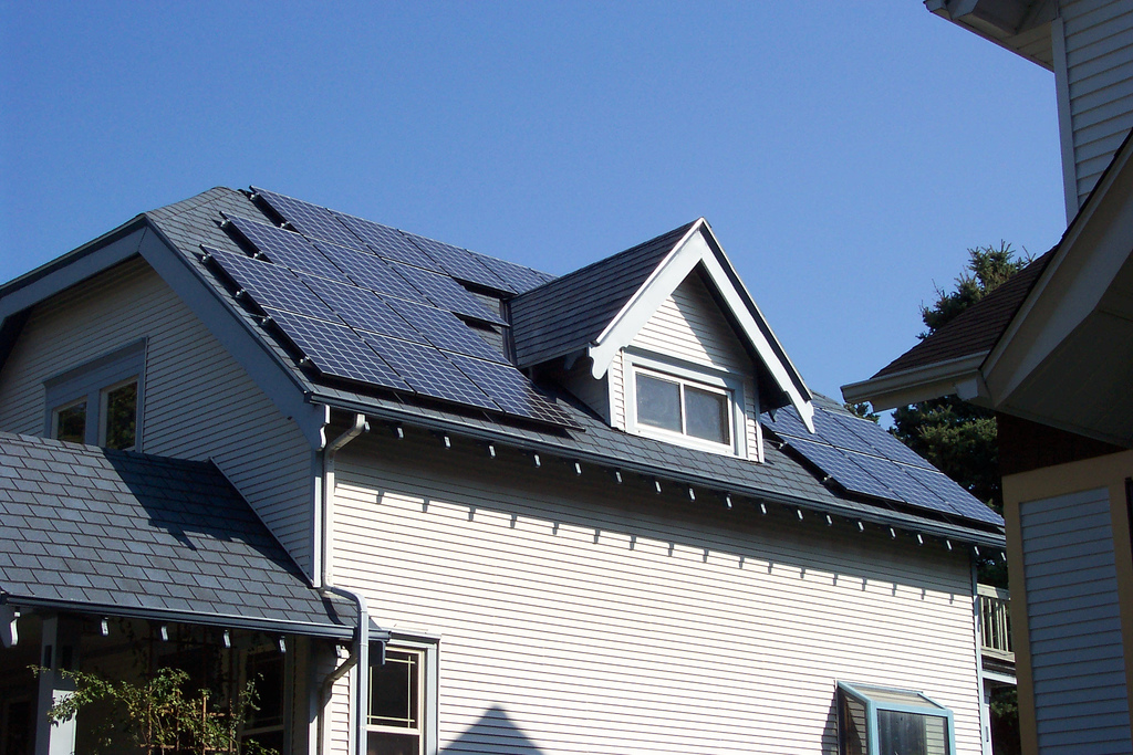 Solar Power Program In Milwaukee Expands