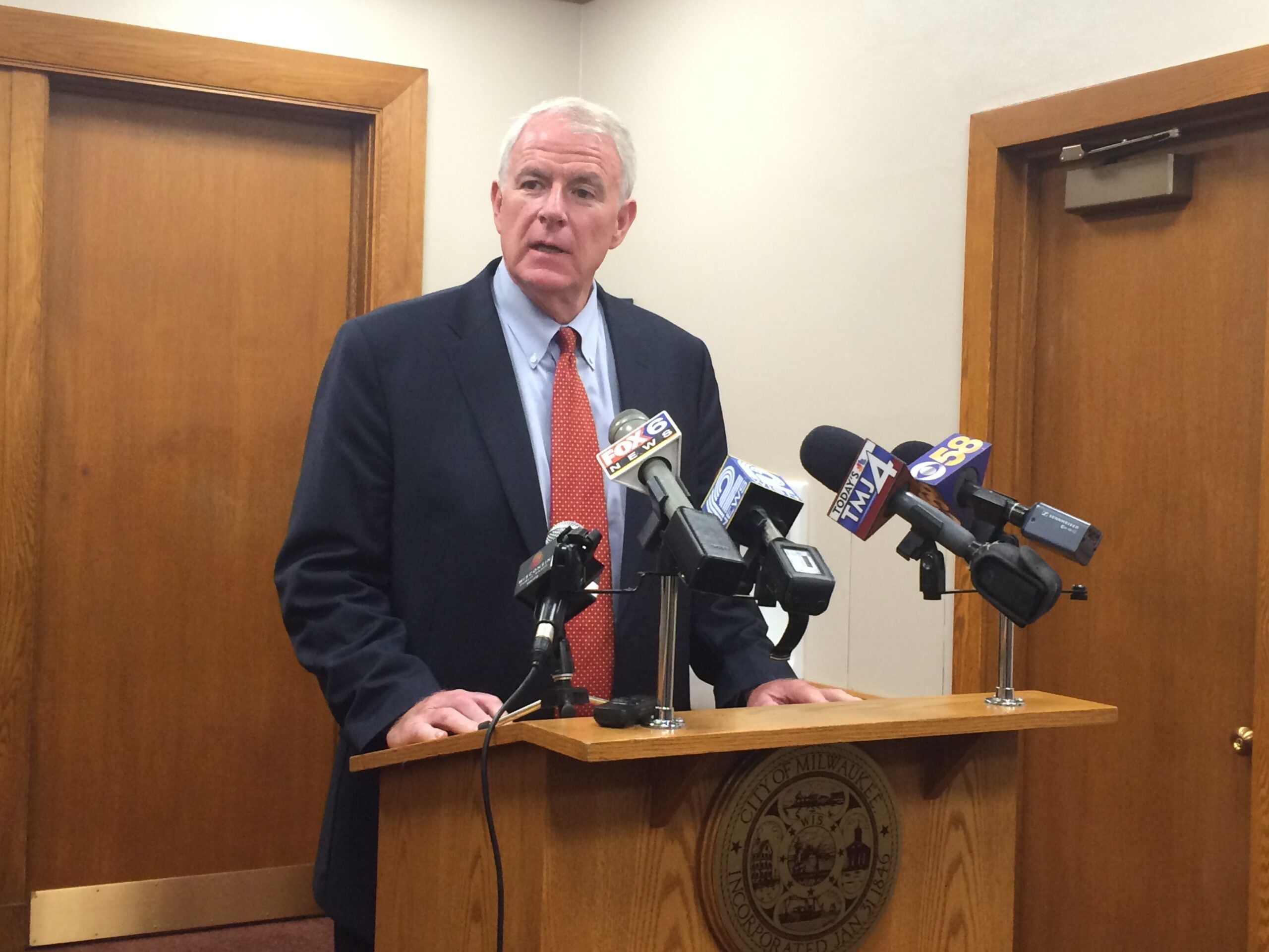 Milwaukee Mayor Tom Barrett