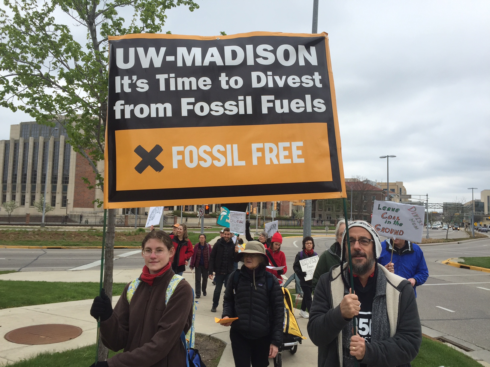 UW-Madison Alumni Urge University To Stop Investing In Fossil Fuels