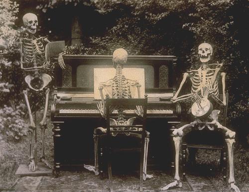 Skeletons at the piano