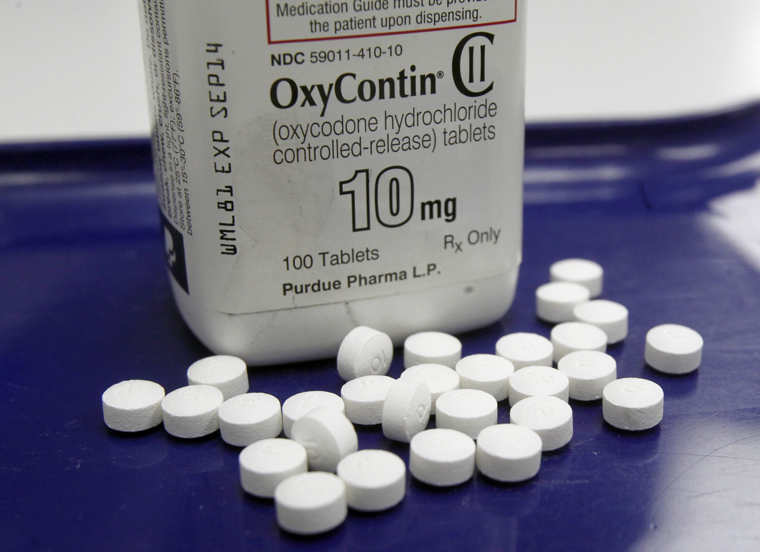 Bottle of oxycontin pills