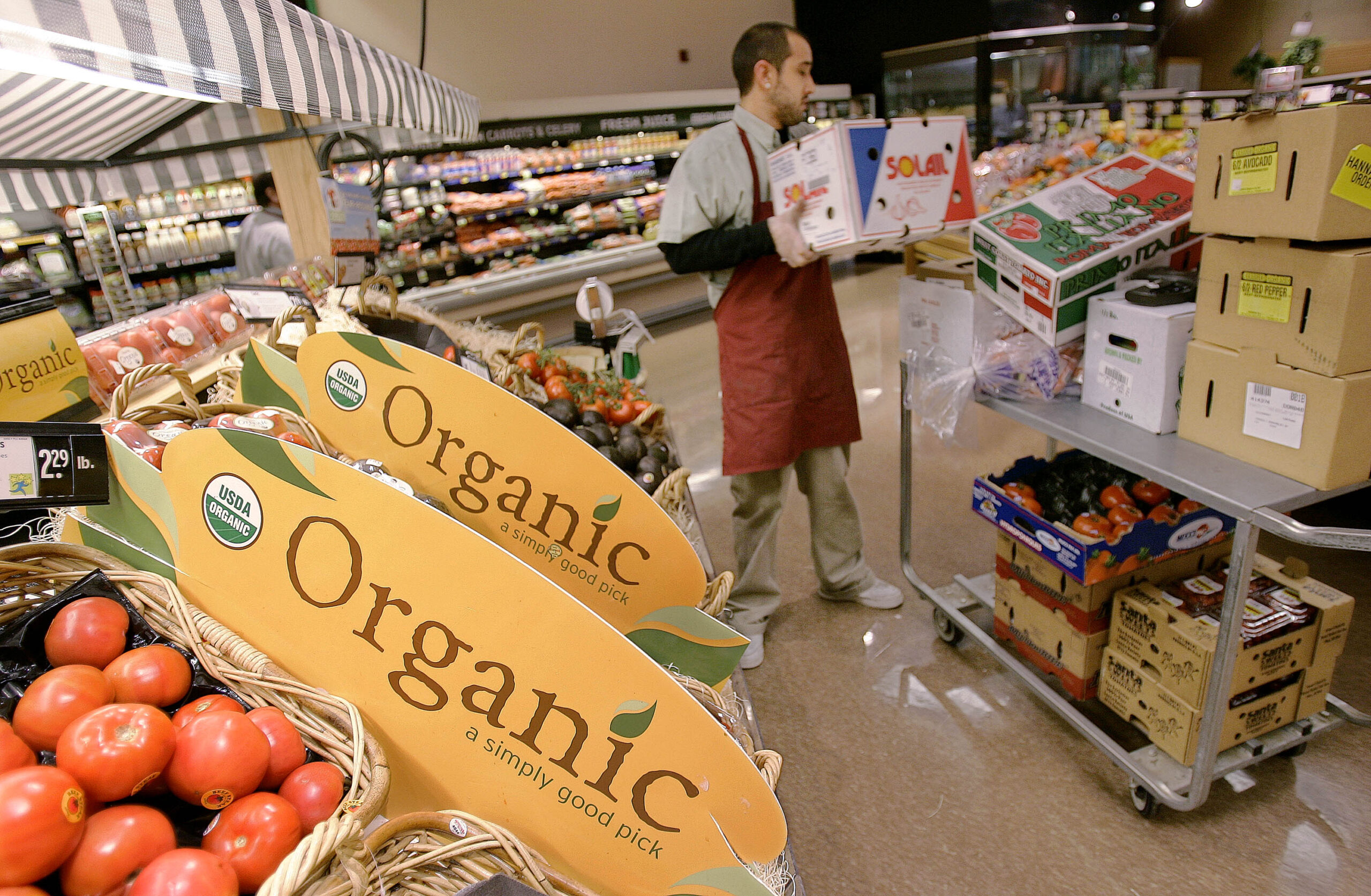 Organic produce at grocery store