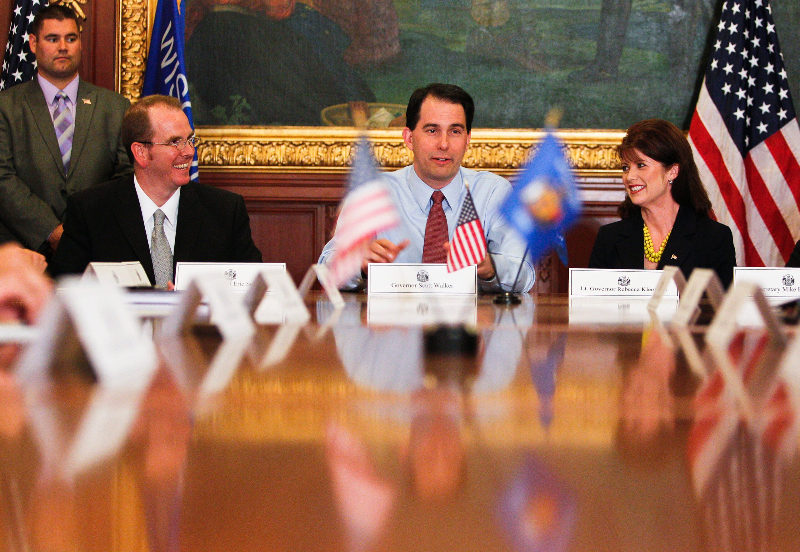 Gov. Scott Walker flanked by his Chief of Staff Eric Schutt