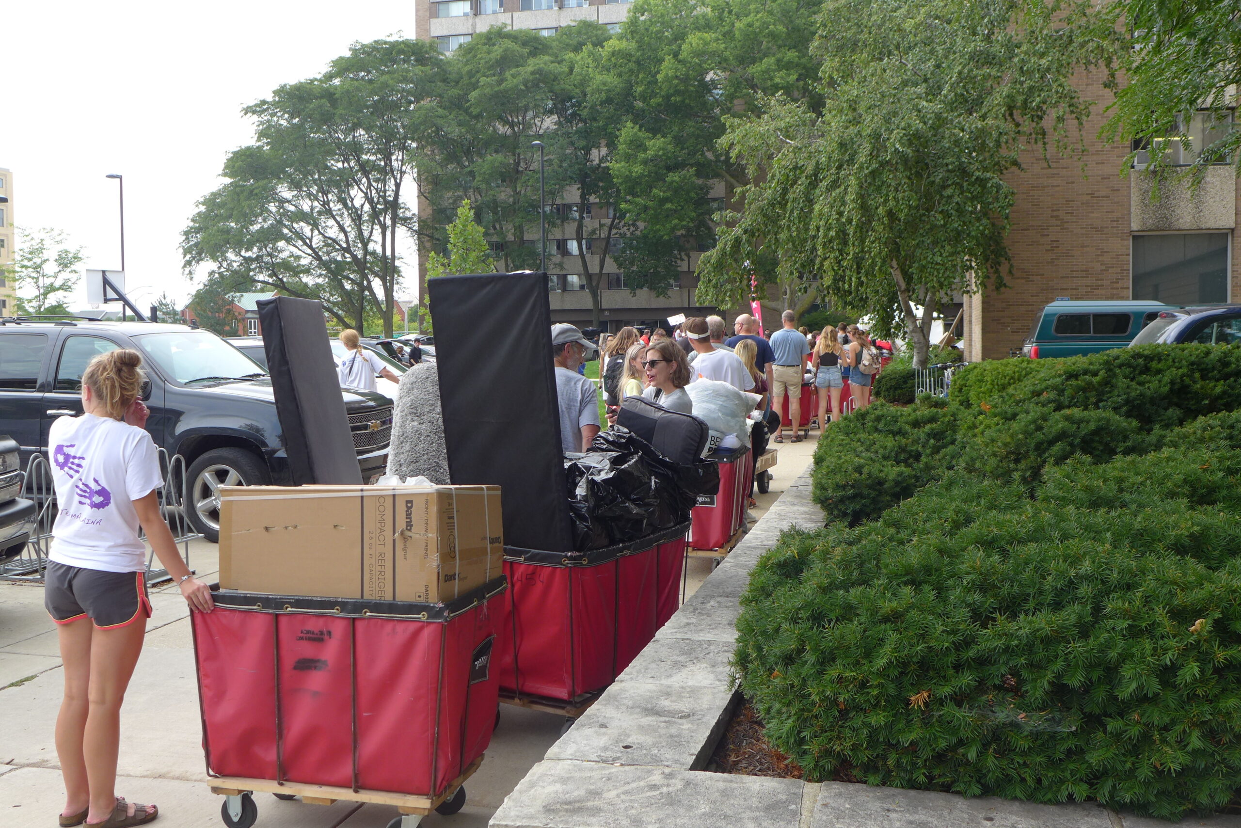 University of Wisconsin-Madison students move-in