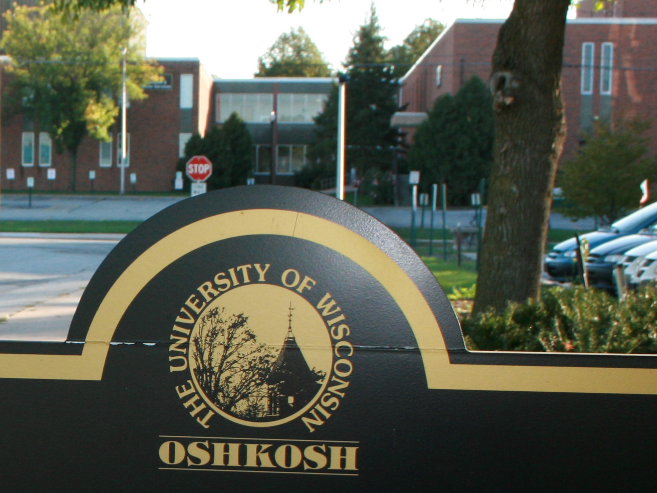 UW-Oshkosh campus sign