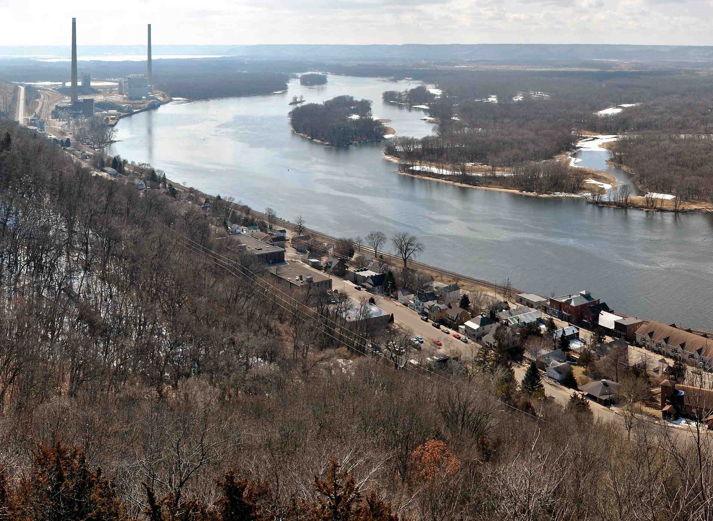 WisContext: Along The Mississippi, Wisconsin Sees Stark Demographic Shifts