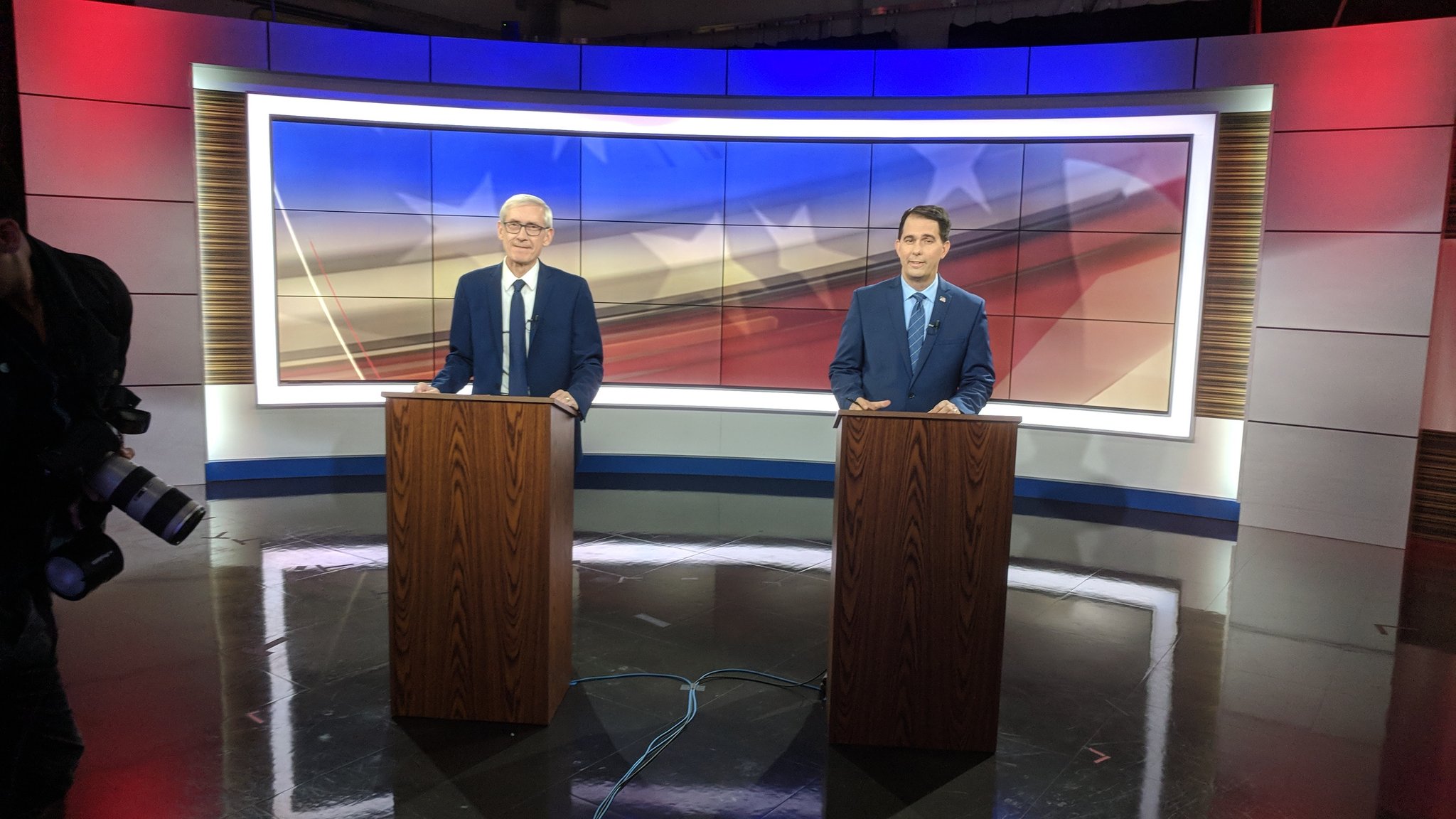 Tony Evers and Scott Walker debate in October 2018