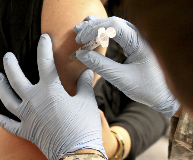 arm getting a flu shot