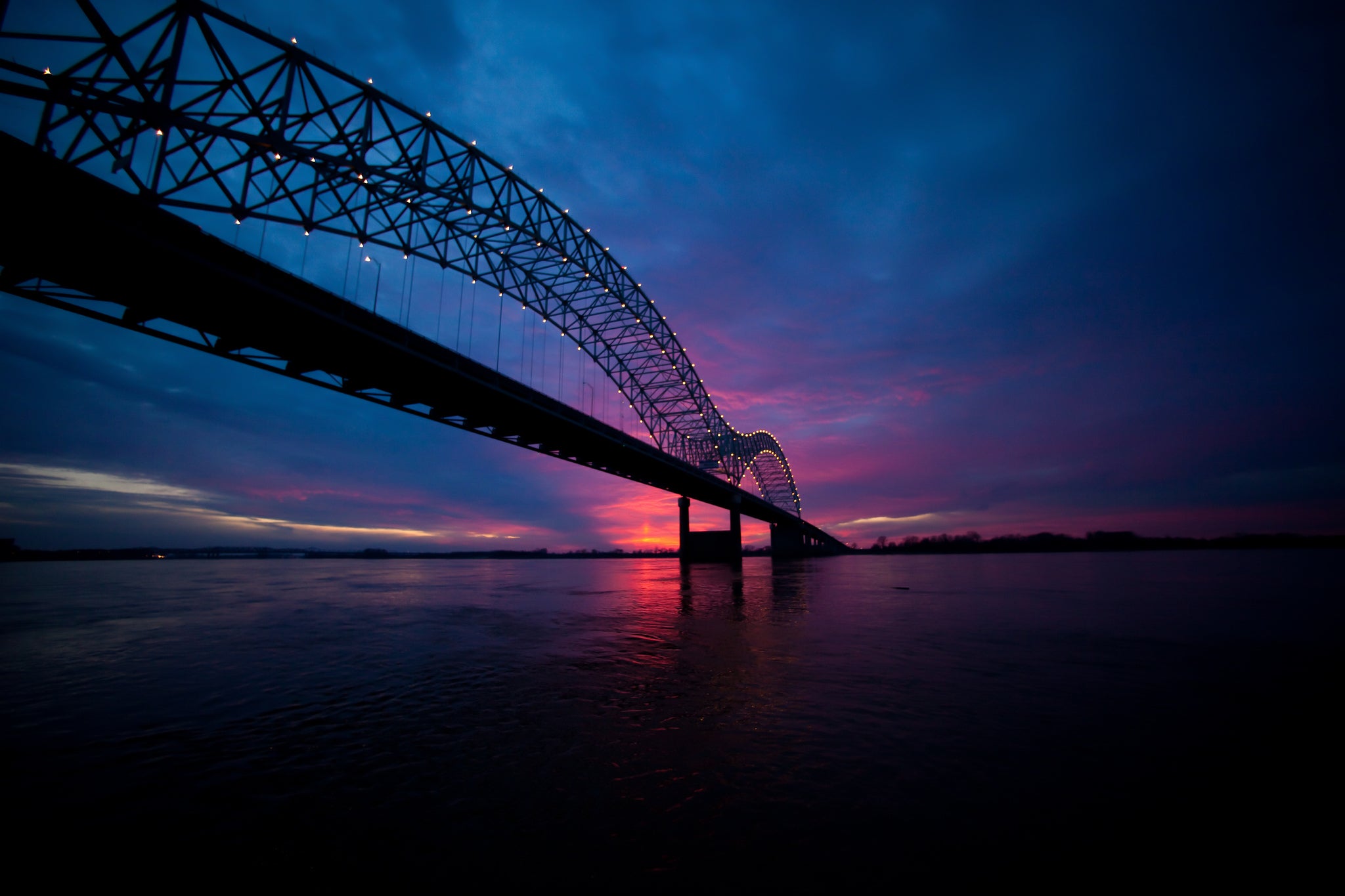 SUn sets over the Mississippi River