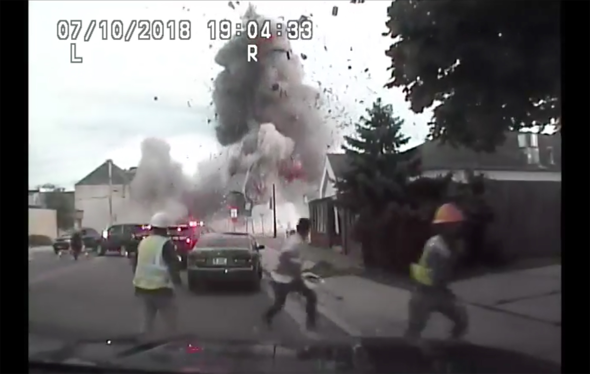 Sun Prairie Police squad video shows the gas explosion