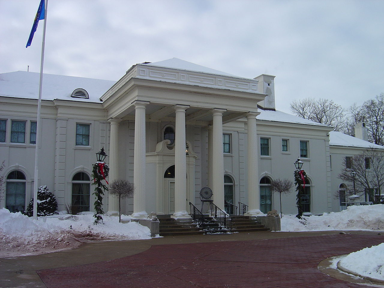 governor's mansion, winter