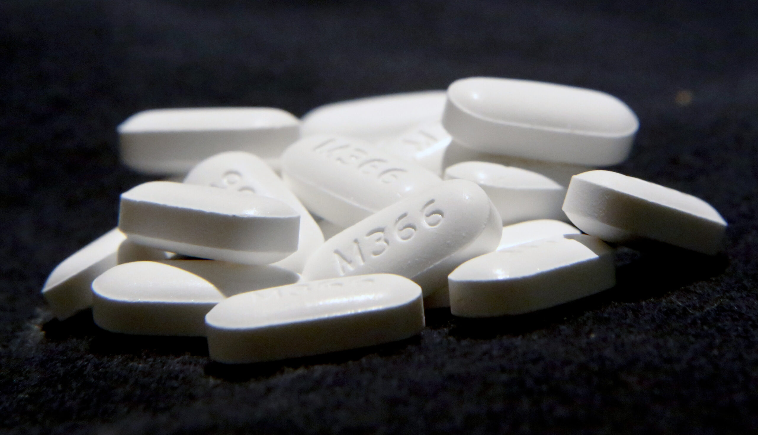 Hydrocodone Acetaminophen pills, opioid prescription