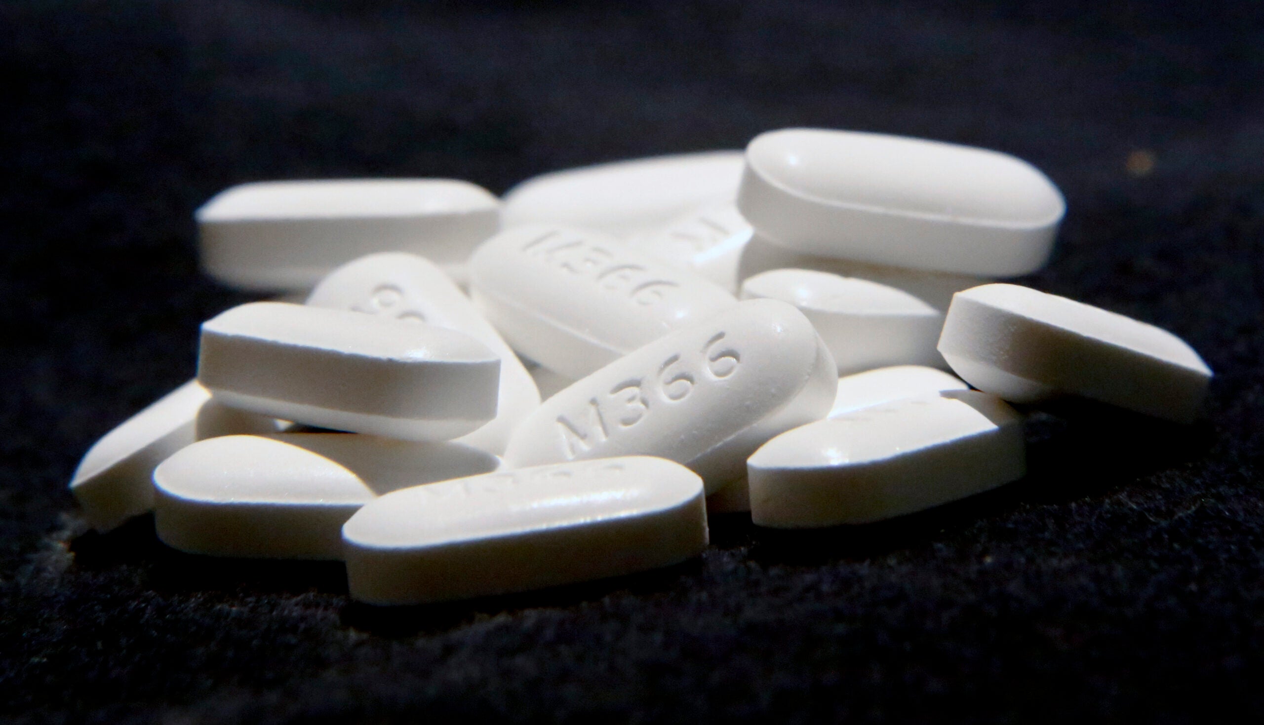 Hydrocodone Acetaminophen pills, opioid prescription