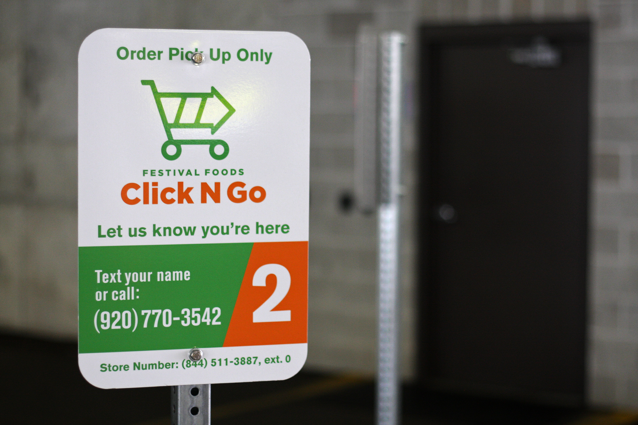 click and collect sign at Festival Foods