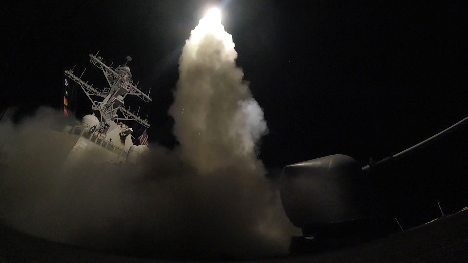 USS Porter (DDG 78) launches a tomahawk land attack missile
