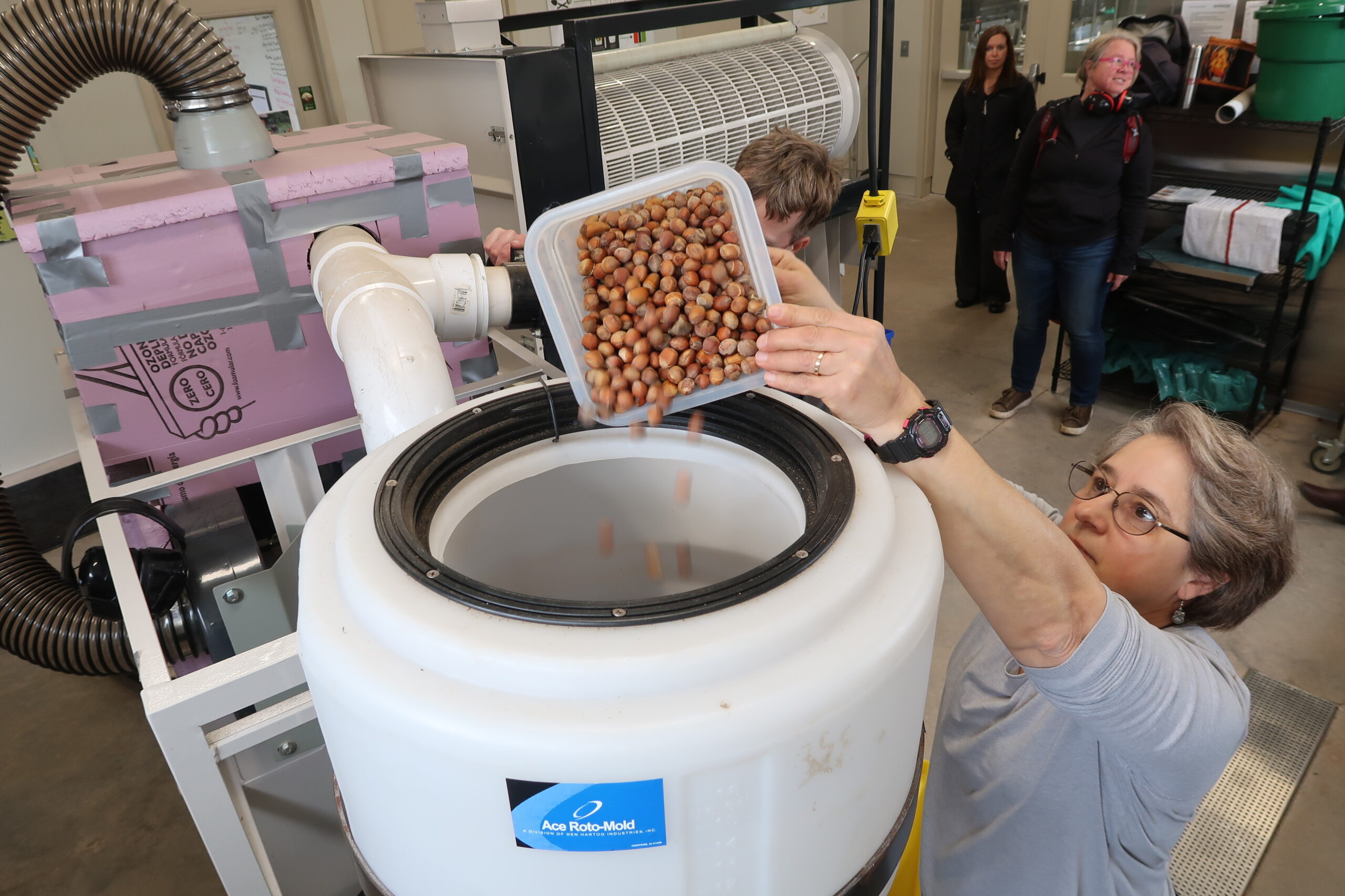 Wisconsin, Upper Midwest Look To Crack Into Commercial Hazelnut Production