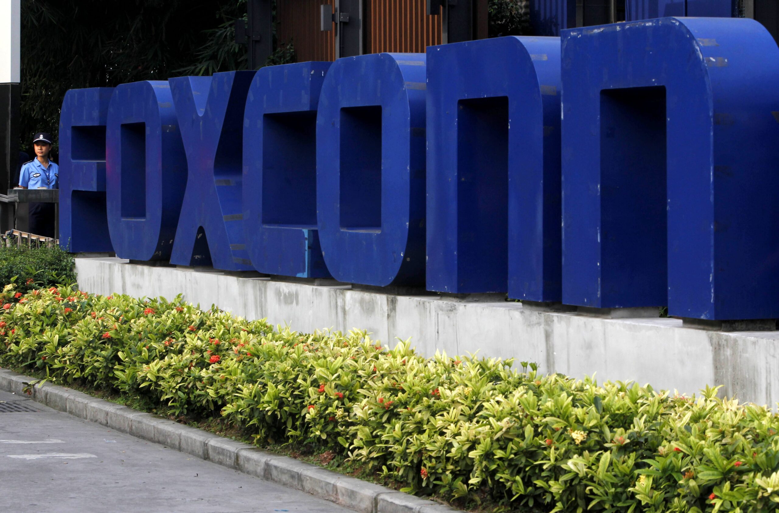 Foxconn, Wisconsin Companies Creating $100M Investment Fund To Help Tech Startups