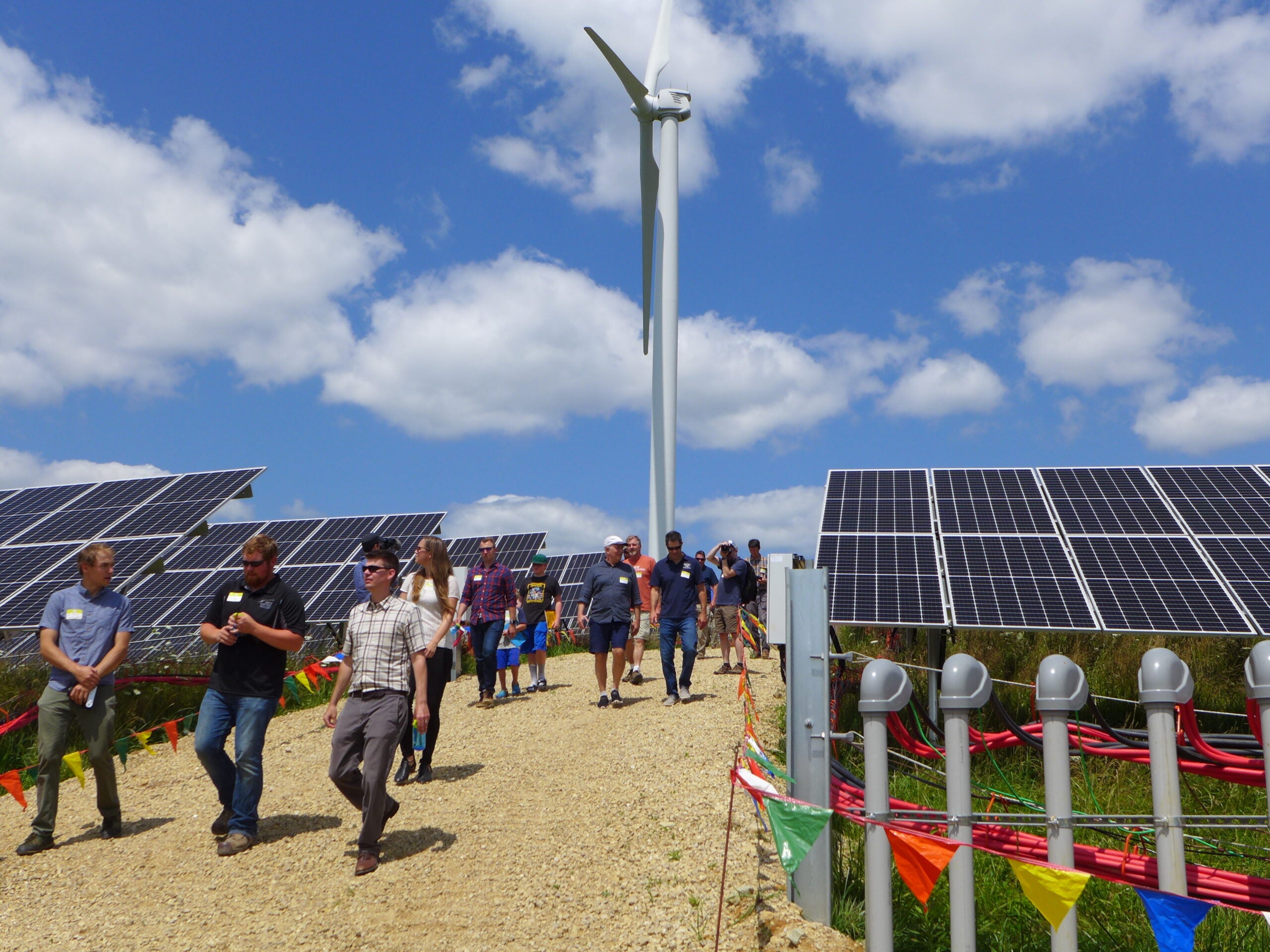 Organic Valley Tours Cashton Solar Site