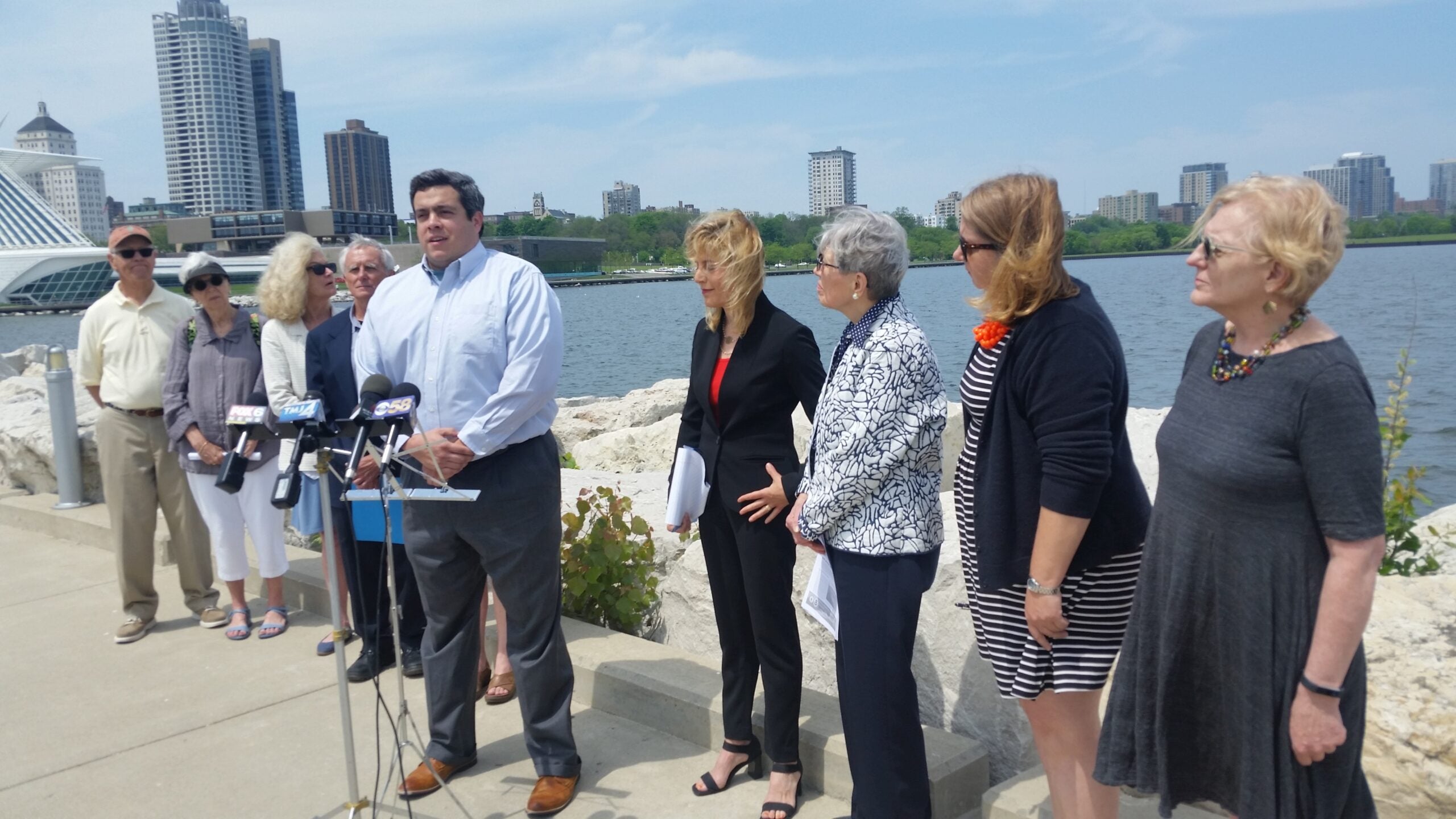 Jimmy Parra of Midwest Environmental Advocates speaks at a press conference