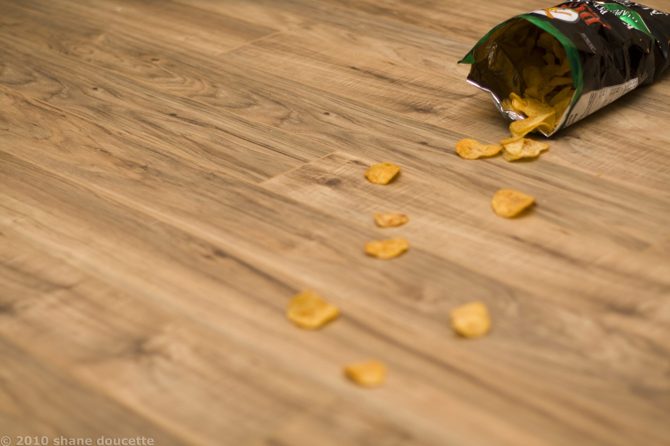 5 second rule, chips on floor