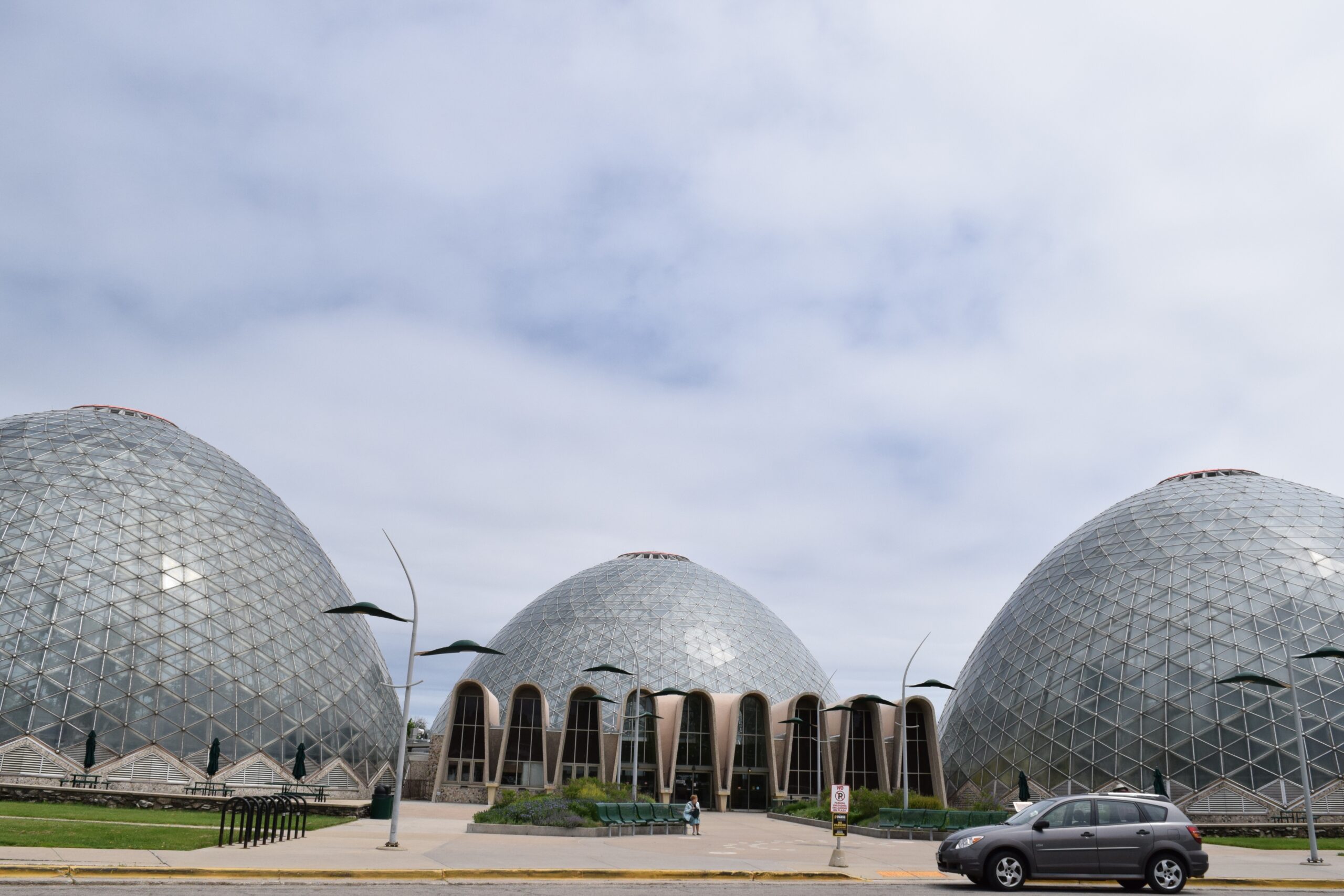Mitchell Park Conservatory, Milwaukee, Domes