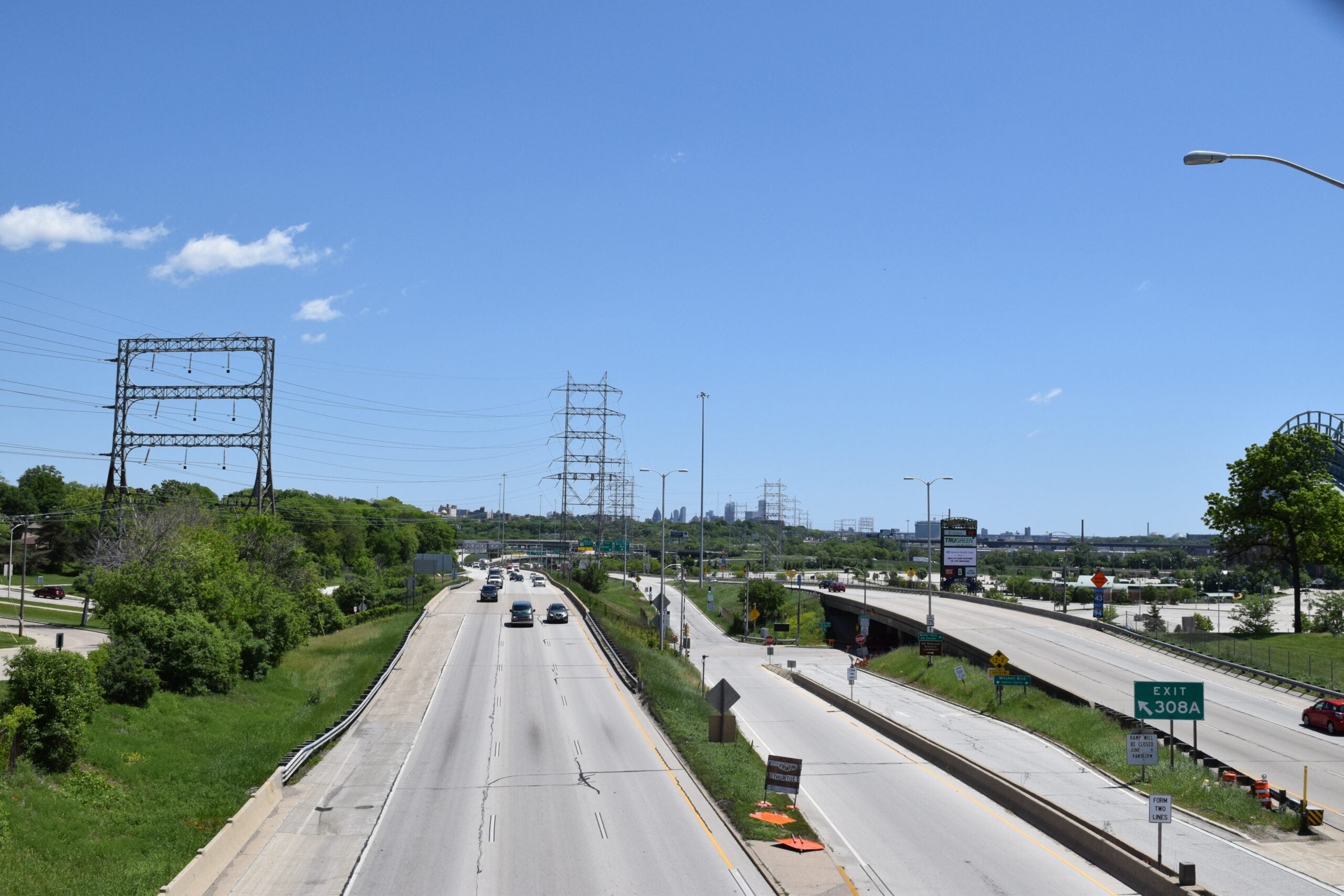 Westbound Highway 94 leaving Milwaukee