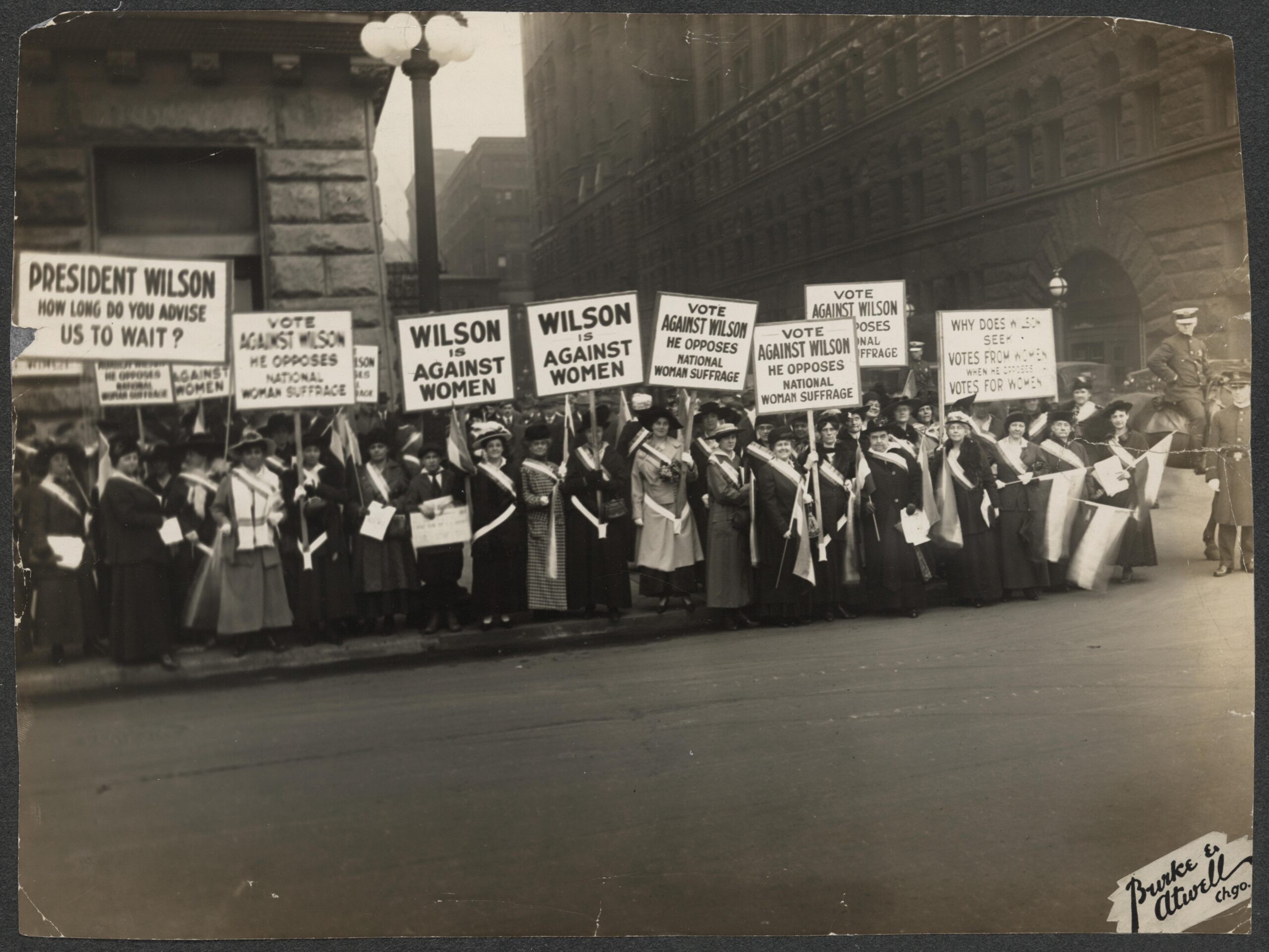 Suffragists protest 1920
