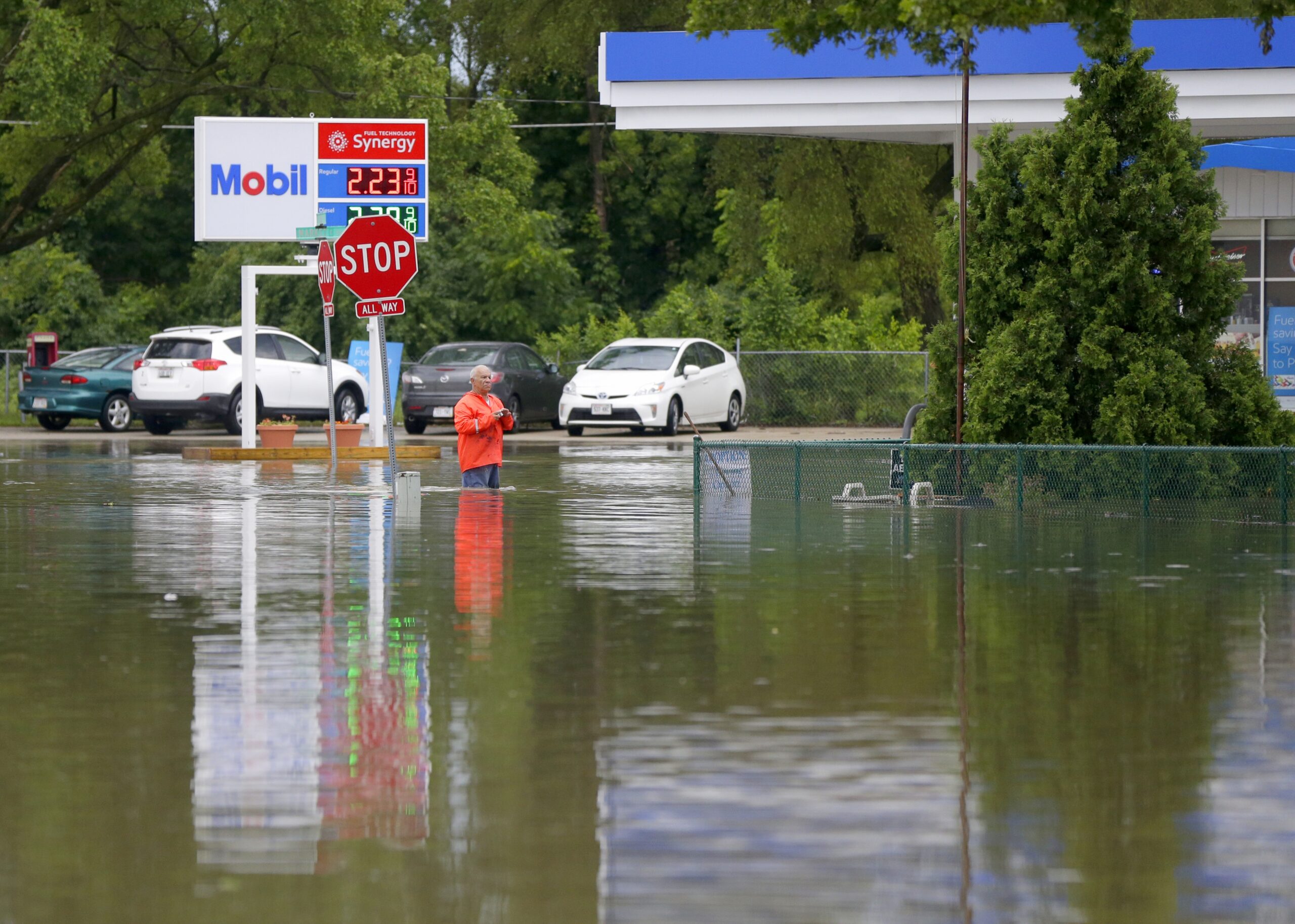 Mobil gas station in Burlington flooded