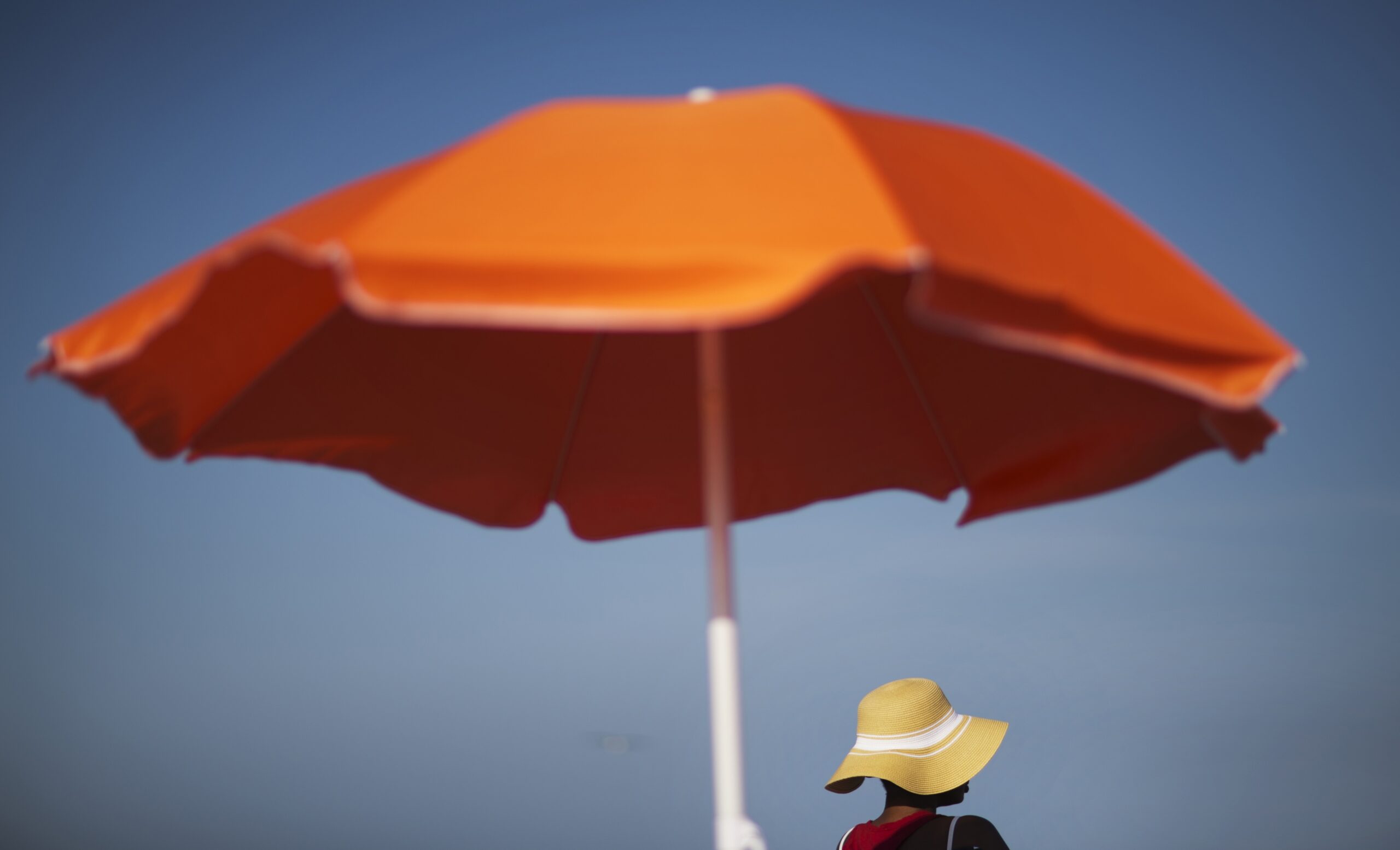 sun, sun protection, umbrella, hot, sunscreen, wide-brimmed hat