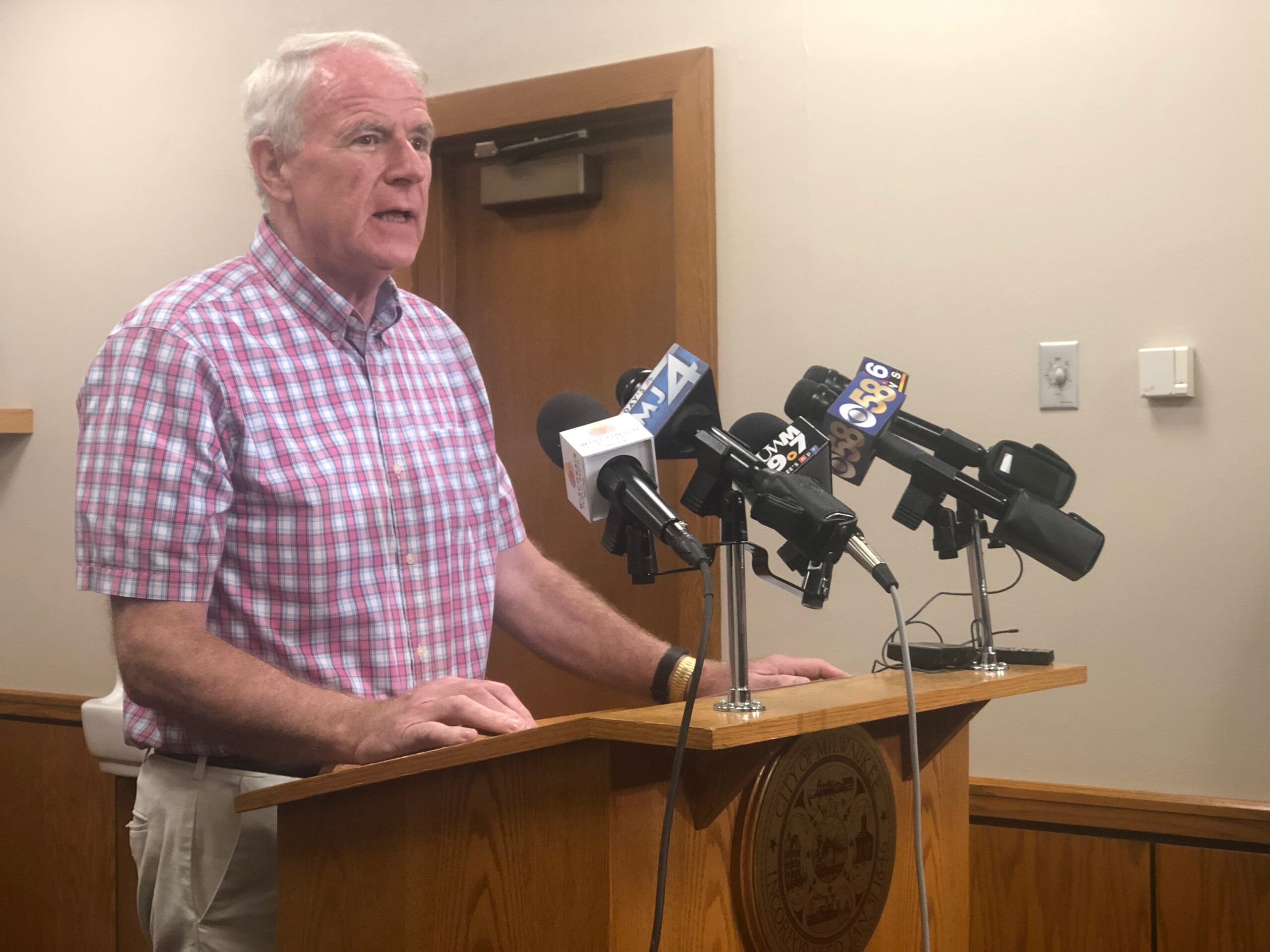 Tom Barrett, Electric Scooters, Milwaukee, Pilot Program