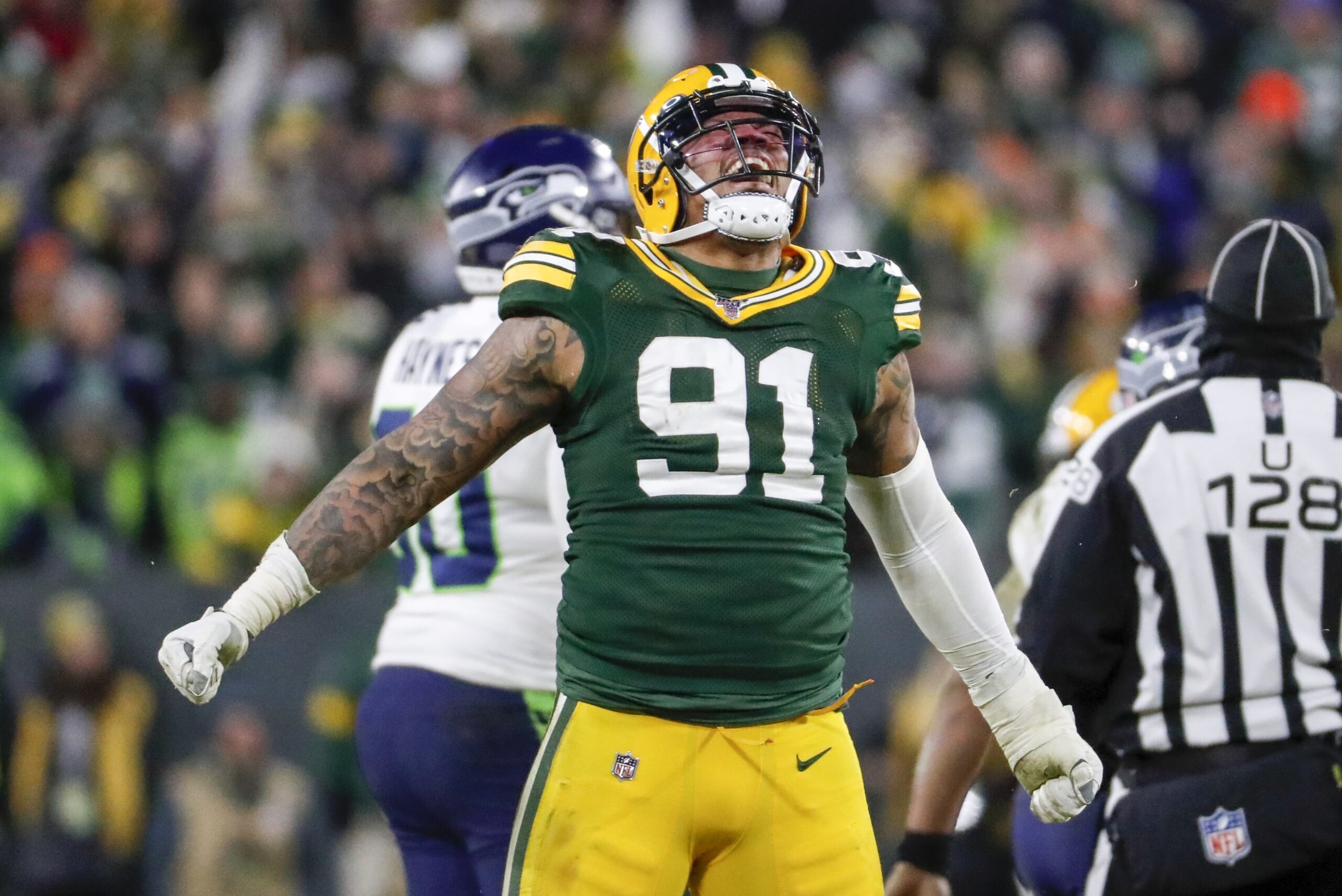 The Green Bay Packers hold on to win divisional playoff game at Lambeau Field