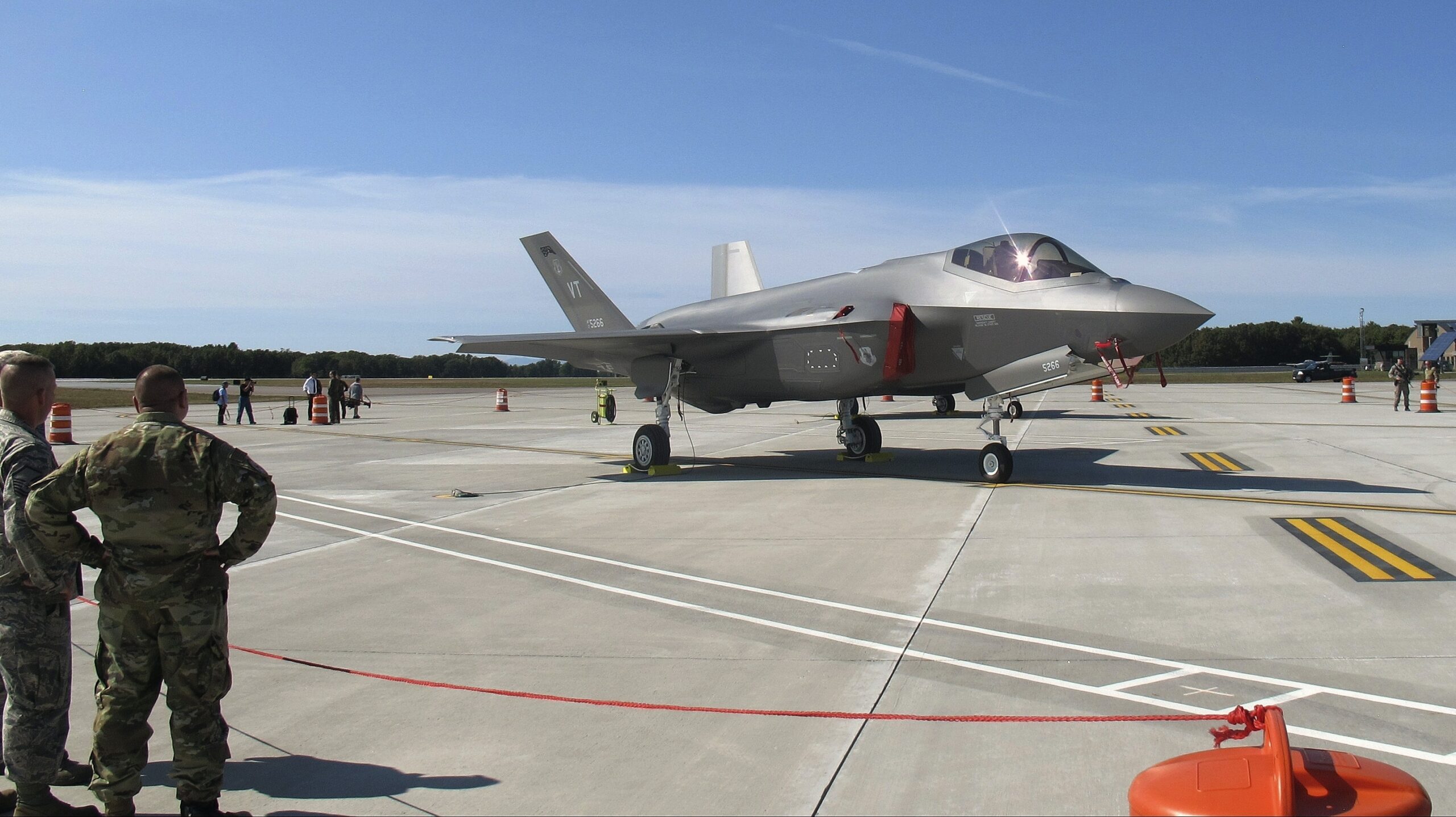 F-35 fighter jet arrives at the Vermont Air National Guard base
