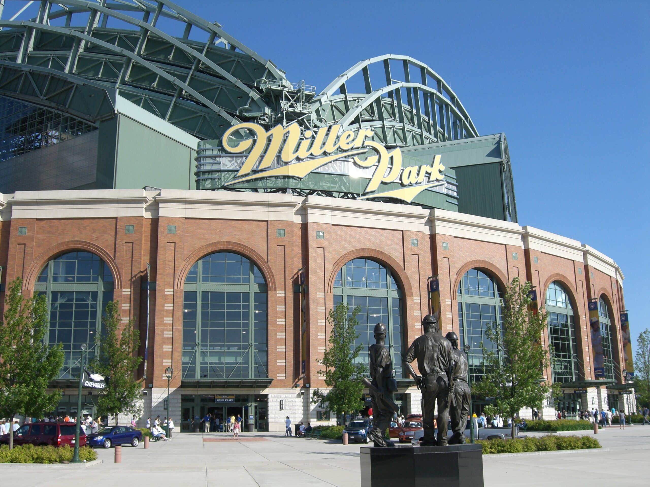 Study: Miller Park Has Generated $2.5B In Economic Impact For Wisconsin