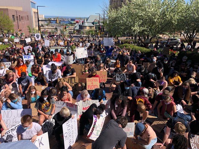 One Thousand People Demand Justice For Floyd In Duluth