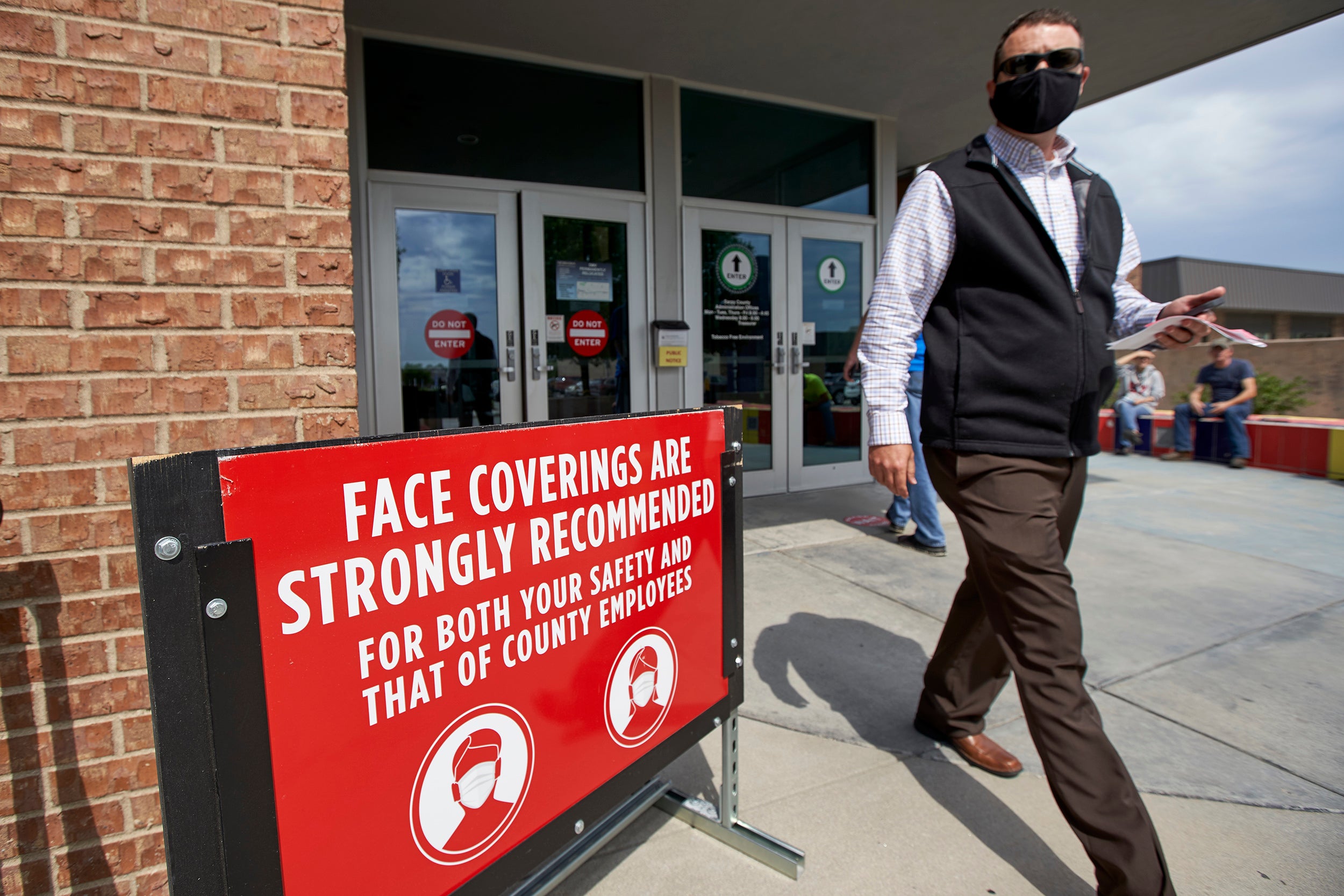 A man wearing a face mask
