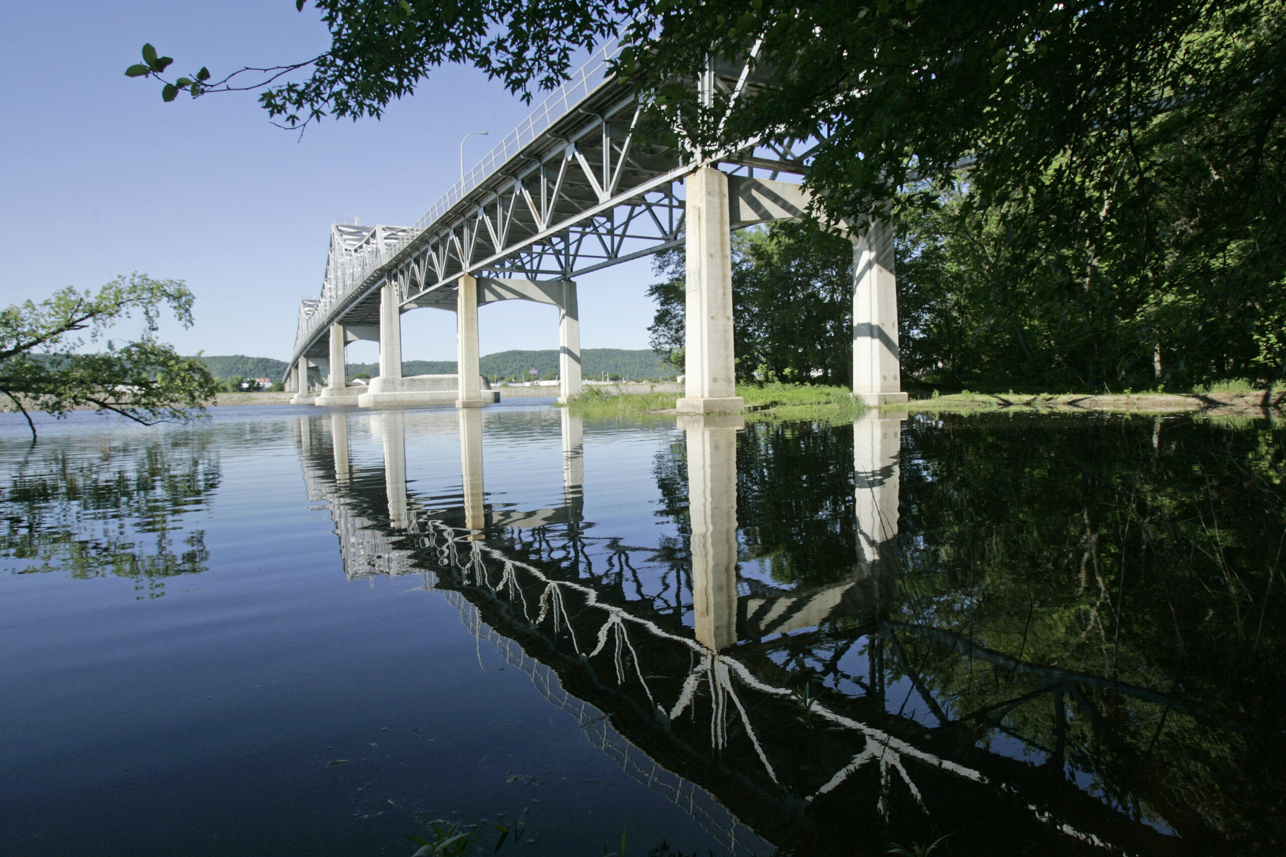 The Highway 43 bridge between Winona, Minn., and Wisconsin