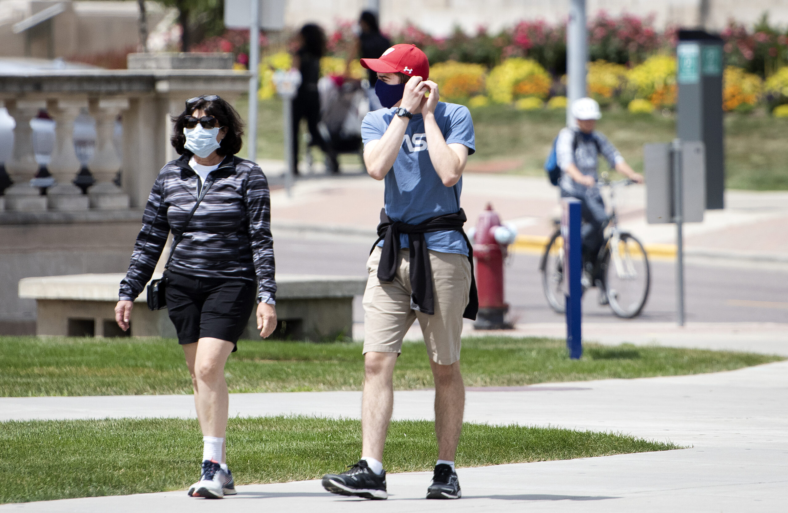 People wearing mask because of the pandemic