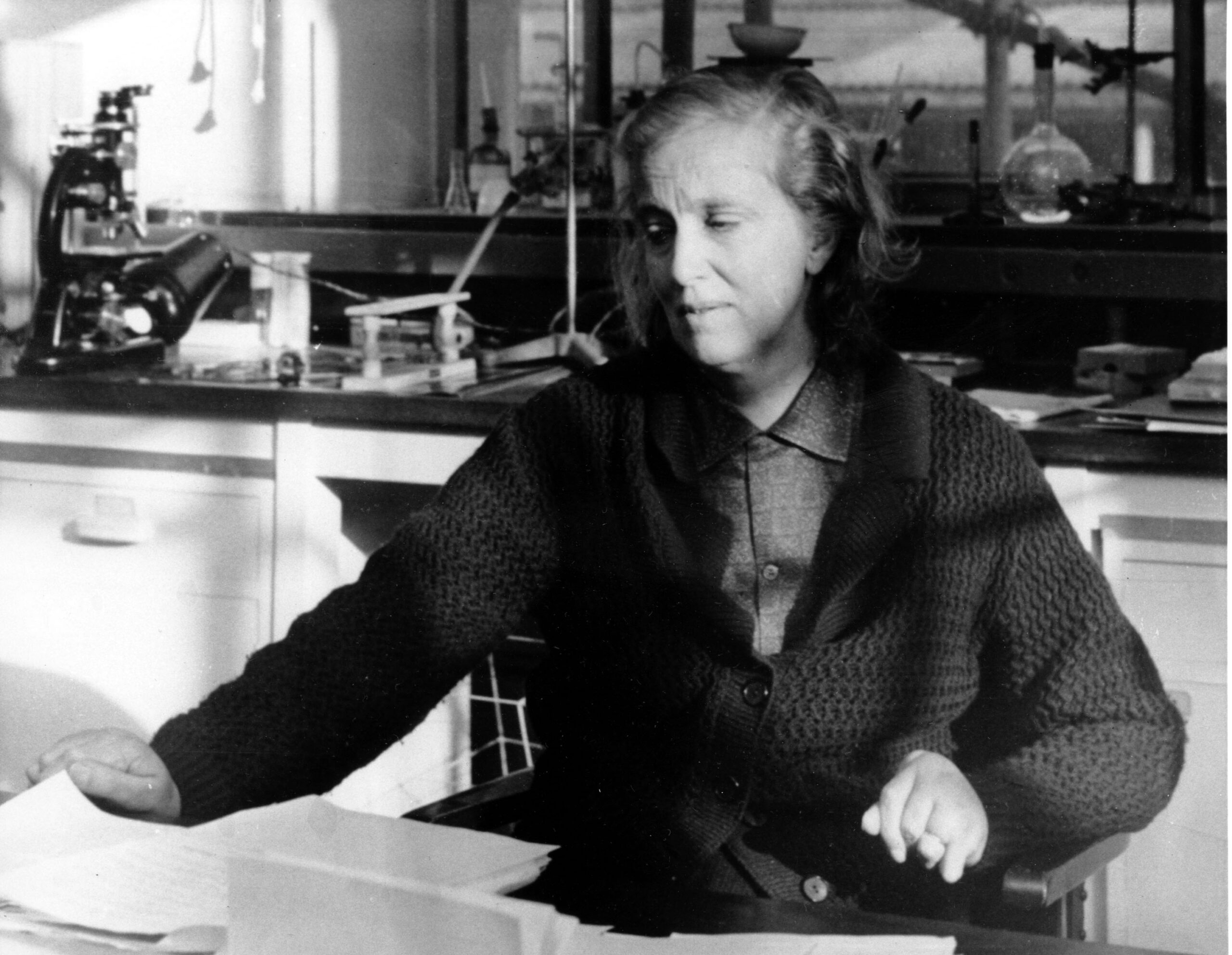 Professor Dorothy Crowfoot Hodgkin, winner of the 1964 Nobel Prize for Chemistry