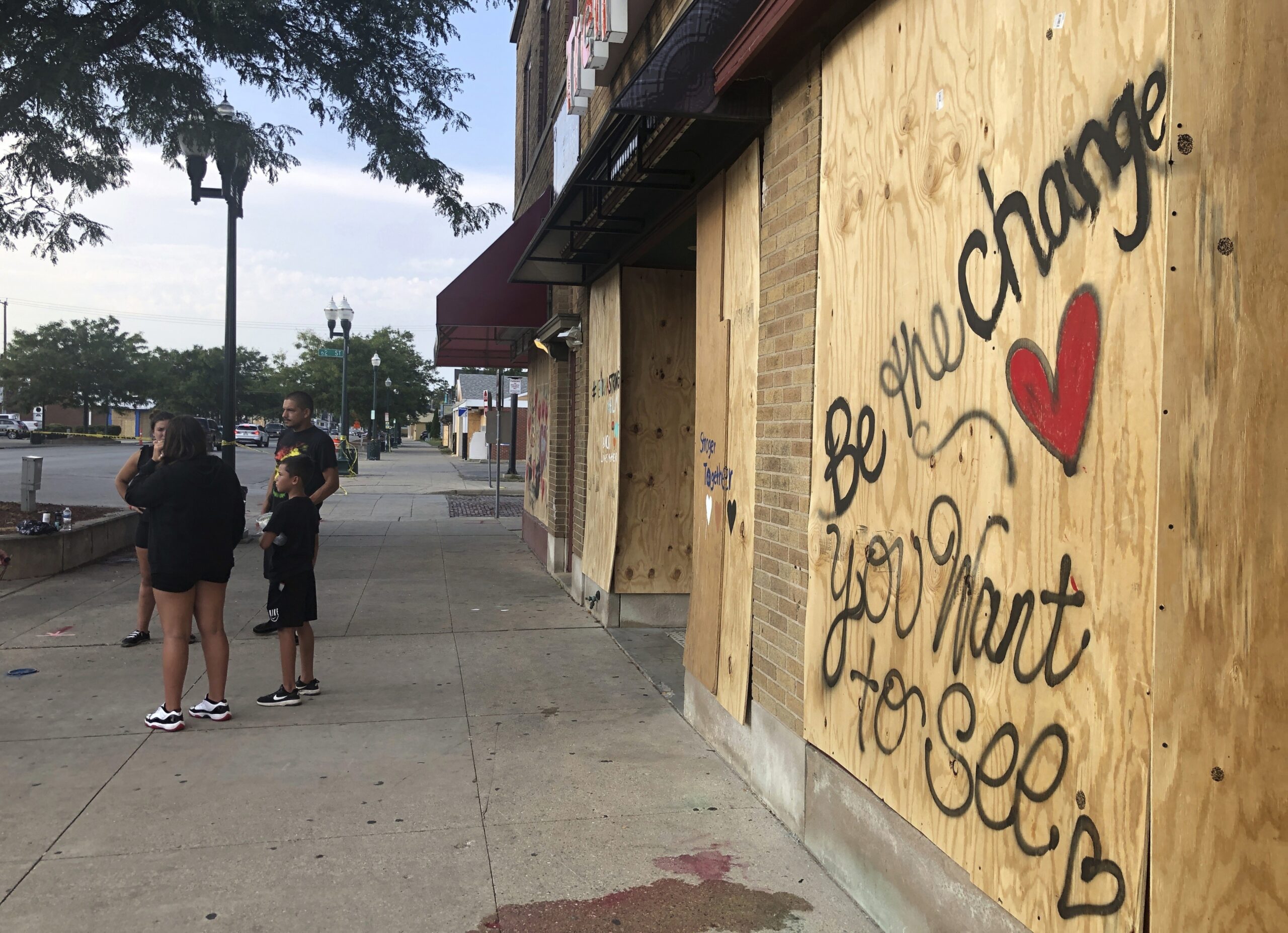 boarded-up businesses in Kenosha