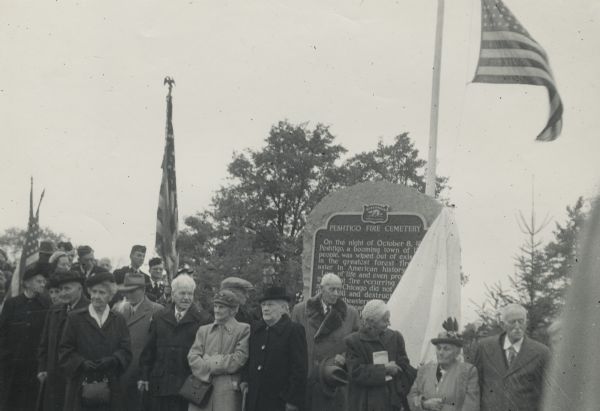 A group of survivors of the Peshtigo fire