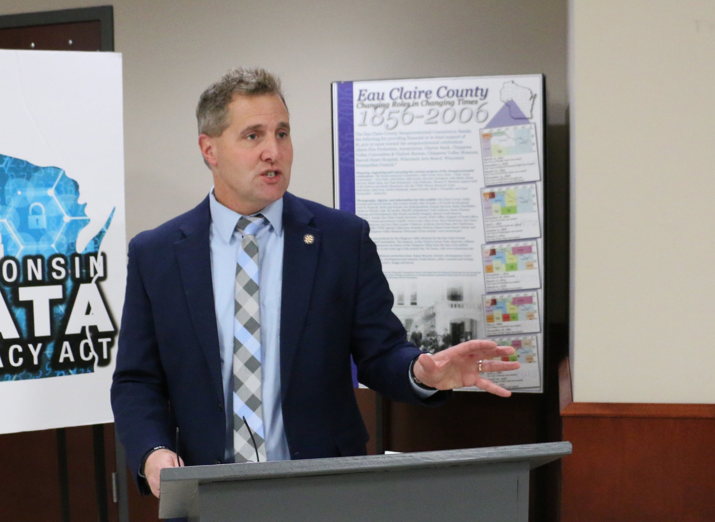 Shannon Zimmerman at podium