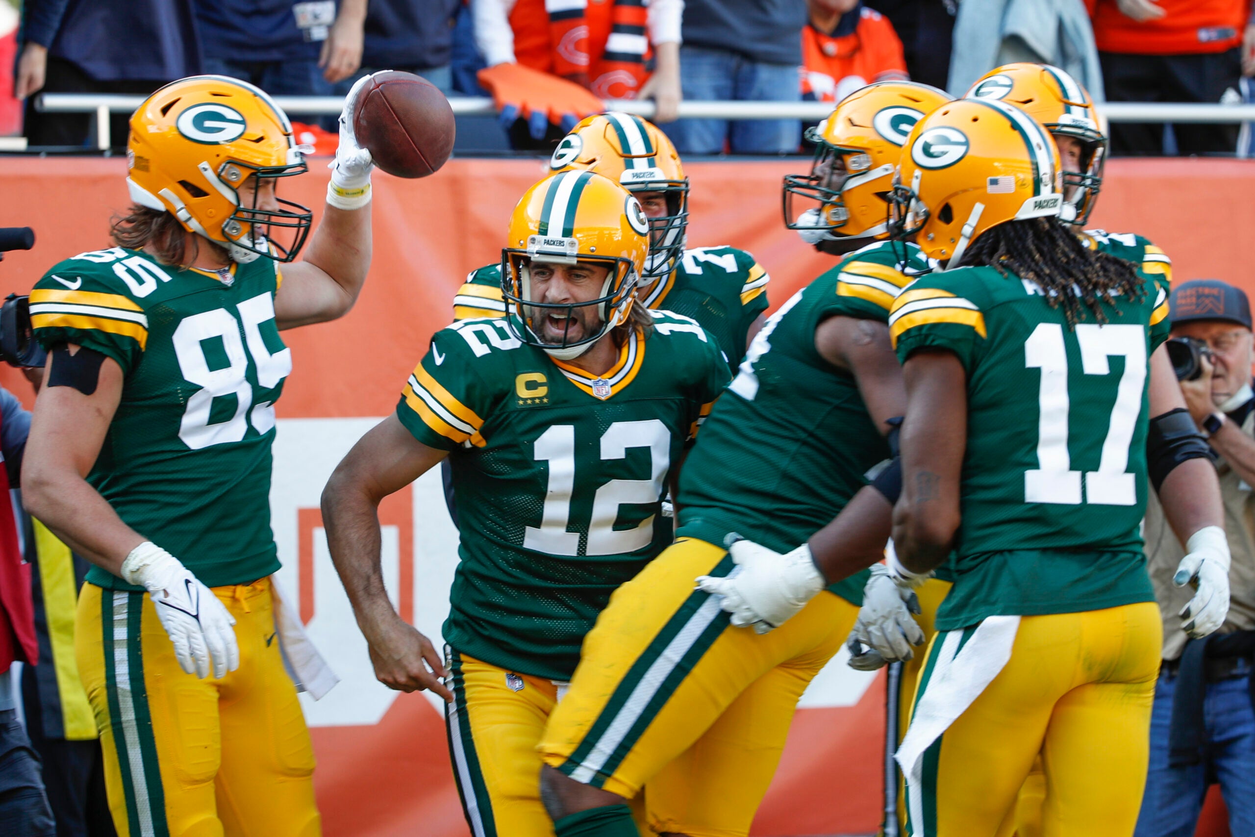 Packers players celebrate touchdown