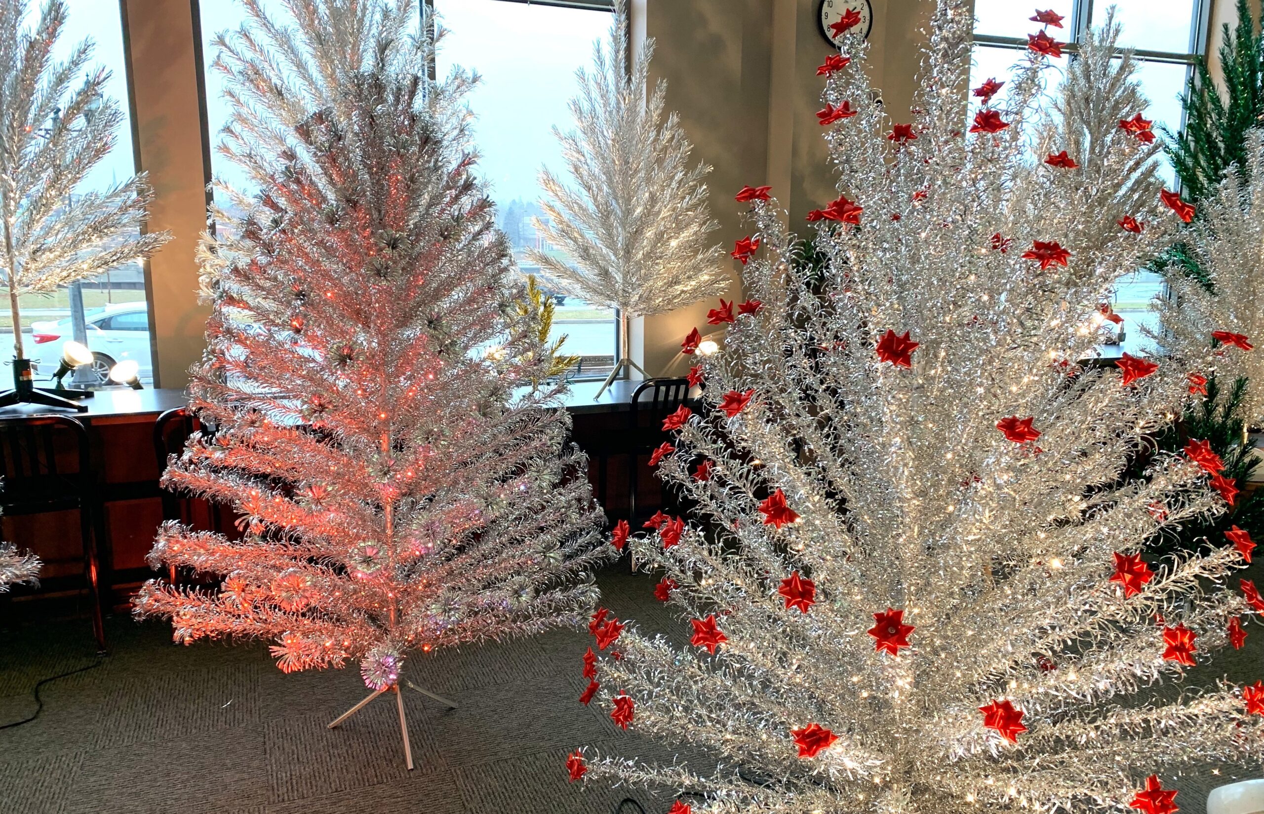 Metal Christmas trees shine at Manitowoc Public Library