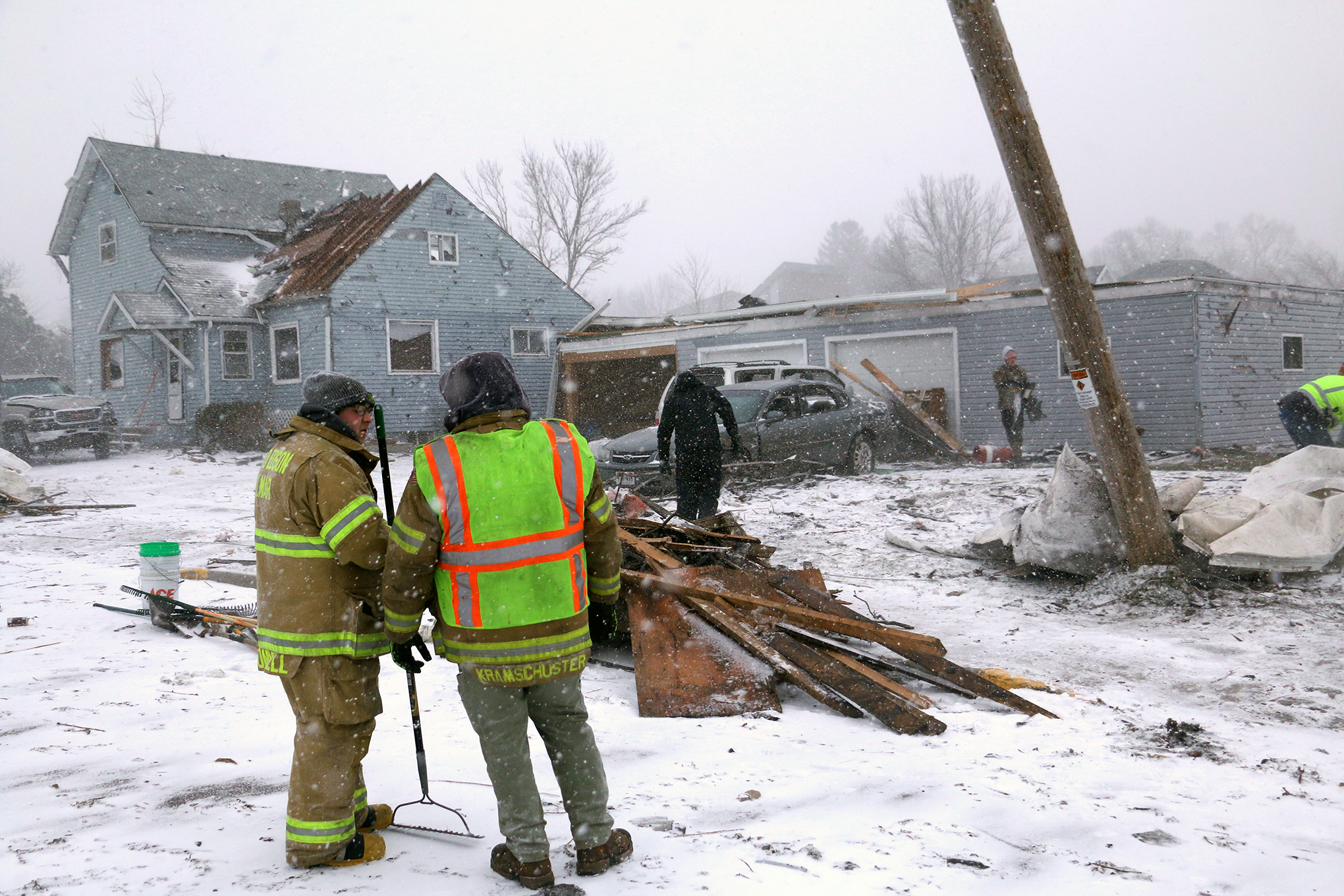 Thousands of Wisconsinites still without power following severe weather