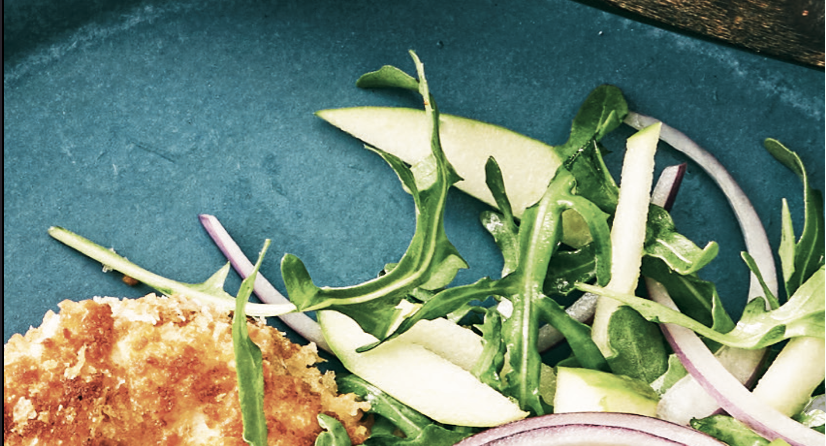 Recipe: Chicken cutlets with apple salad