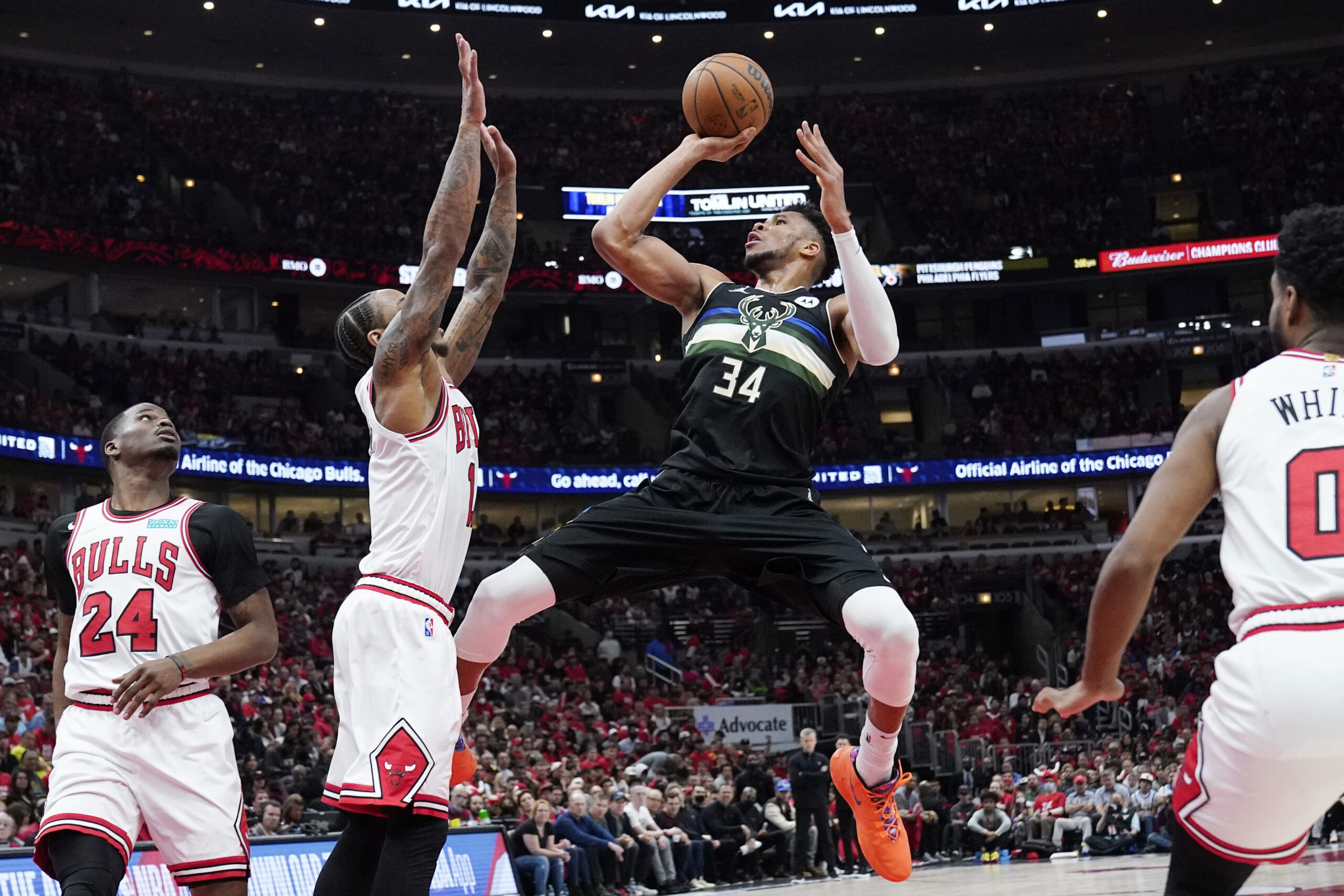 Bucks lead series against Bulls and are one step closer to Eastern Conference semifinals