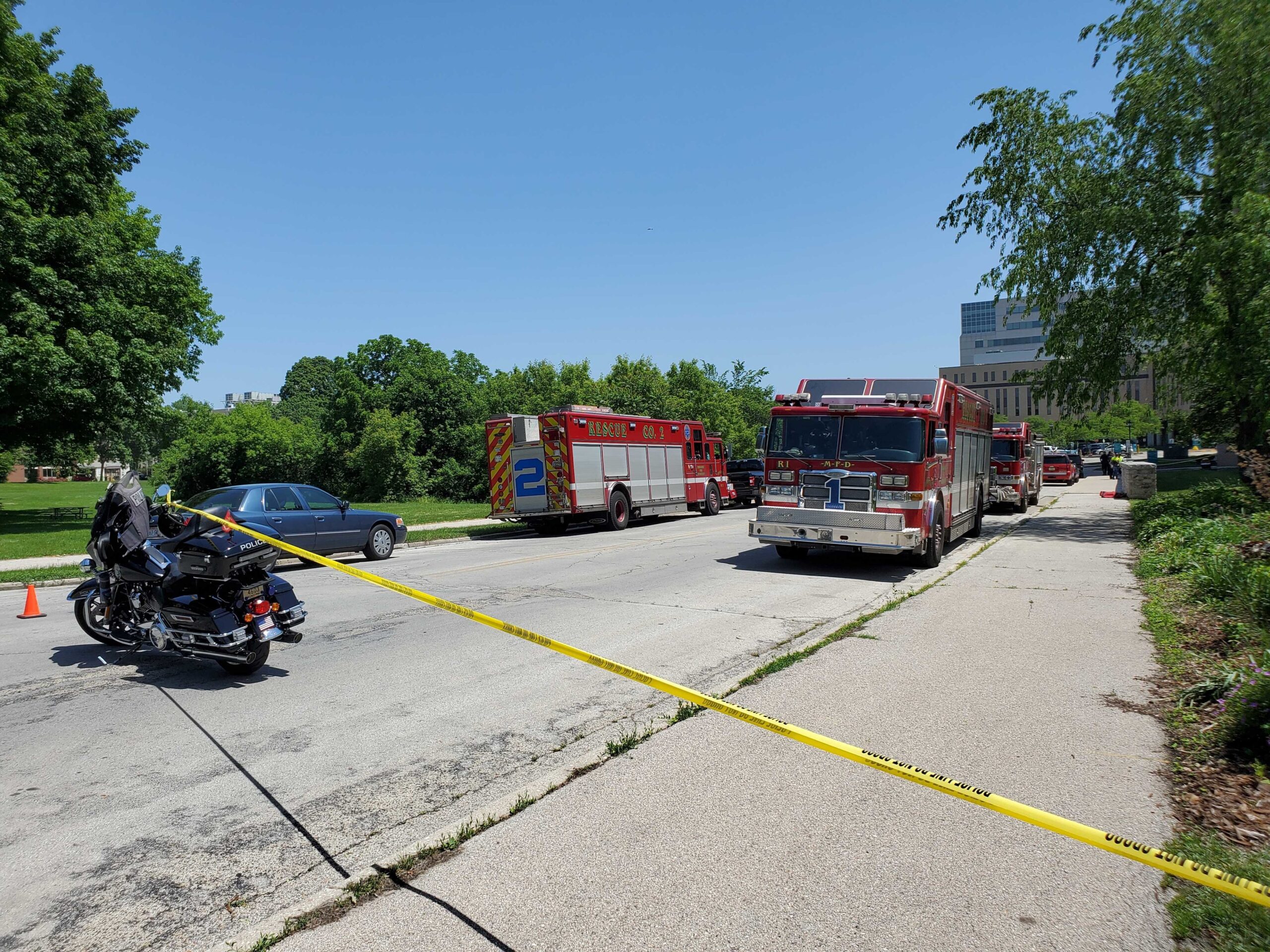 Bodies of adults who drowned trying to save 10-year-old Milwaukee boy recovered from Kinnickinnic River