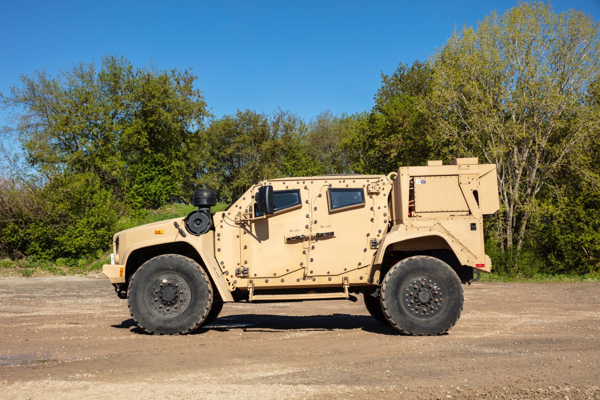 Oshkosh Defense receives new patents on hybrid military vehicle